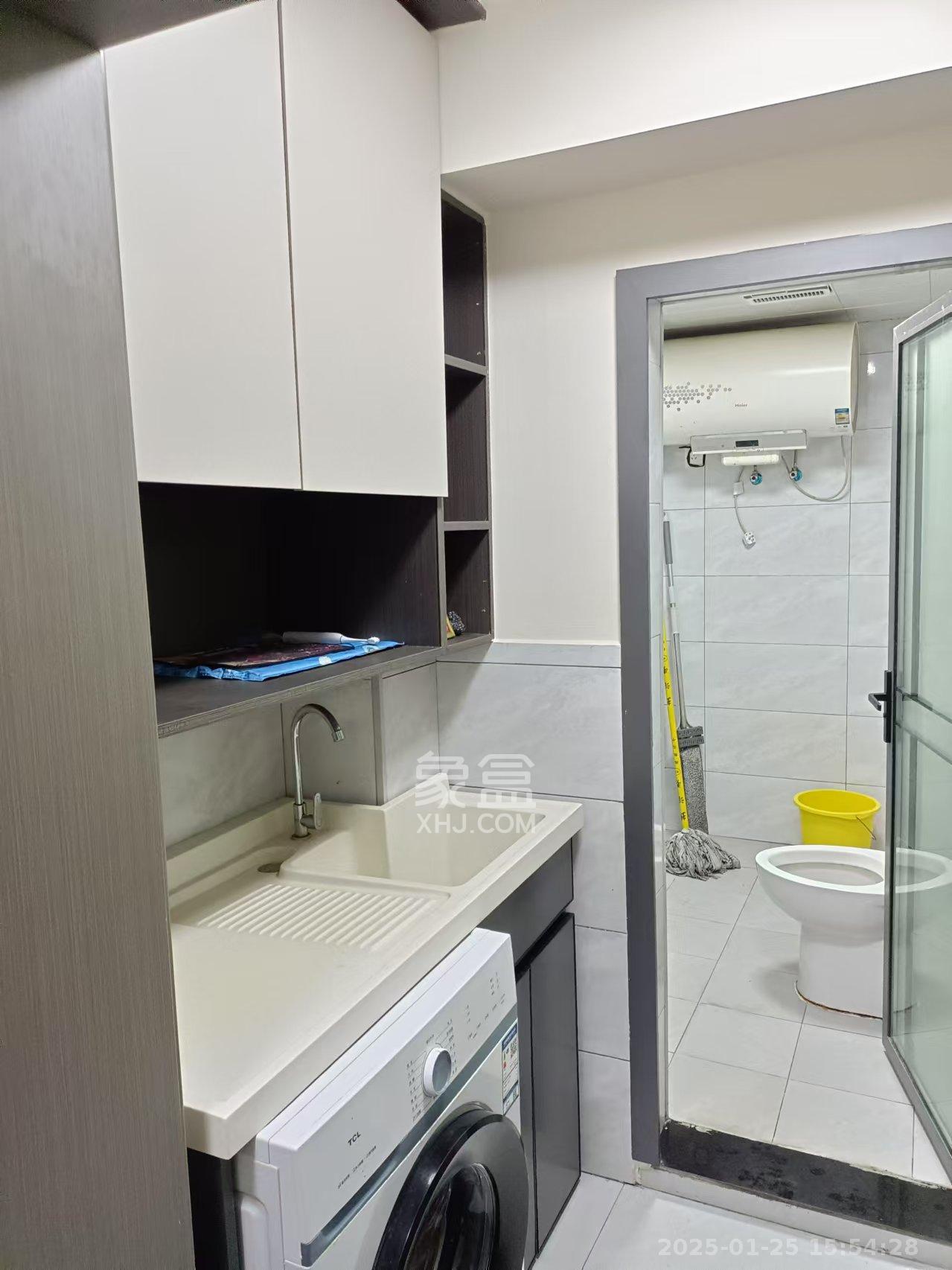 鑫天佳园 2室1厅1卫 1700.0元/月 鑫天佳园 2室1厅1卫 1700.0元/月室内图