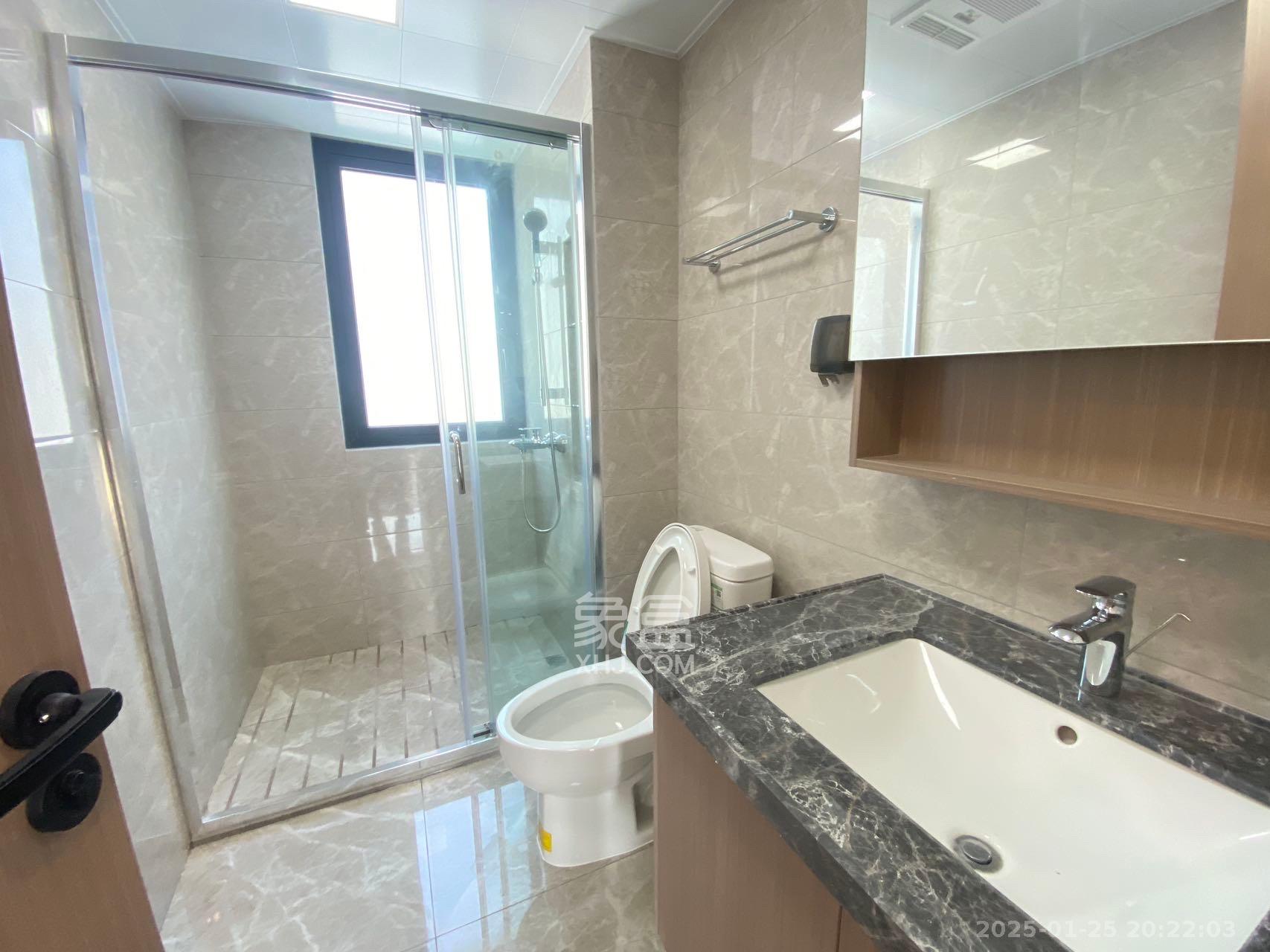 中海麓山境北区 4室2厅2卫 2900.0元/月 中海麓山境北区 4室2厅2卫 2900.0元/月室内图