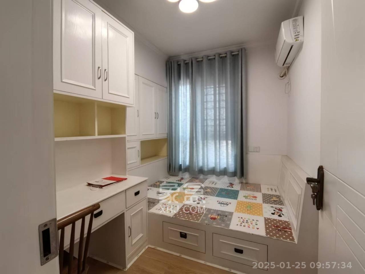 卓越蔚蓝城邦 3室2厅1卫 2300.0元/月 卓越蔚蓝城邦 3室2厅1卫 2300.0元/月室内图