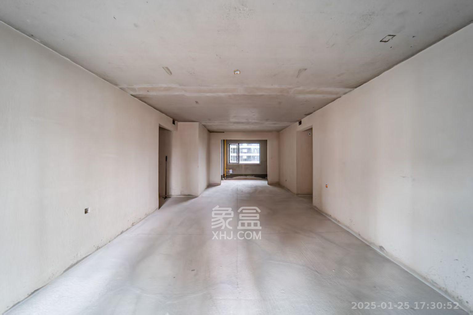 城发恒伟洋湖映2009  4室2厅1卫    2000.0元/月室内图