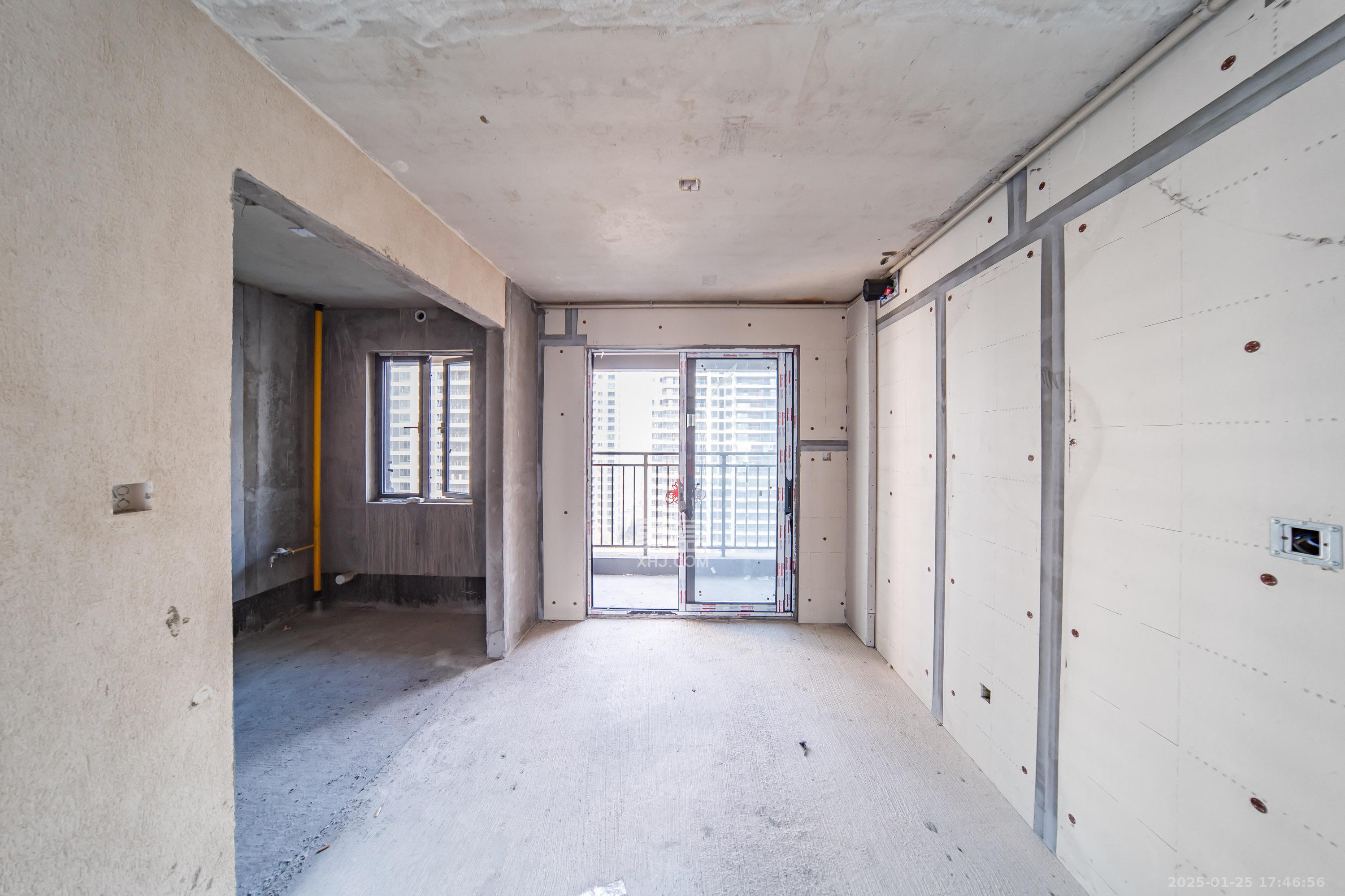 城发恒伟洋湖映2009 4室2厅1卫 1600.0元/月 城发恒伟洋湖映2009 4室2厅1卫 1600.0元/月室内图