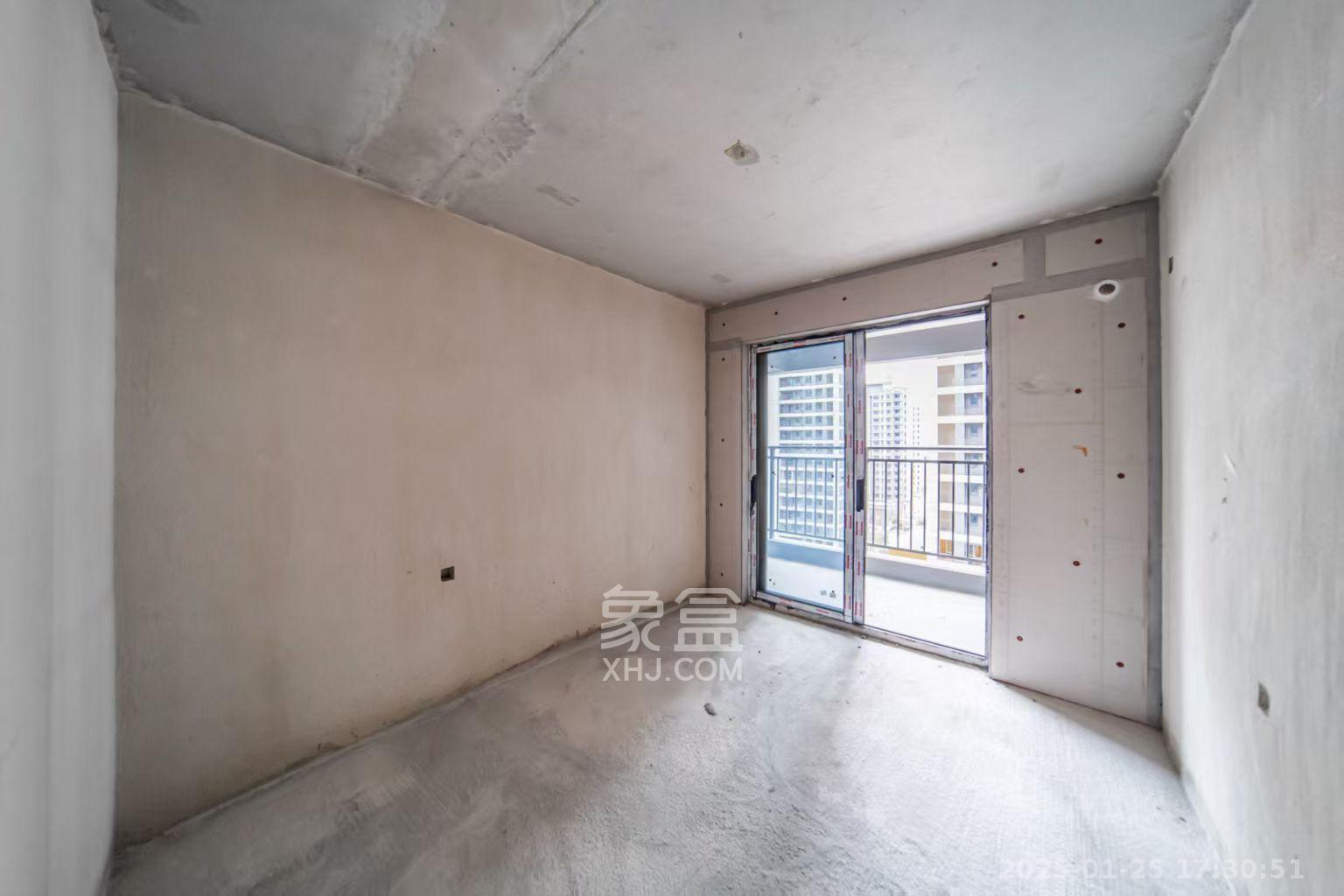 城发恒伟洋湖映2009  4室2厅1卫    2000.0元/月室内图