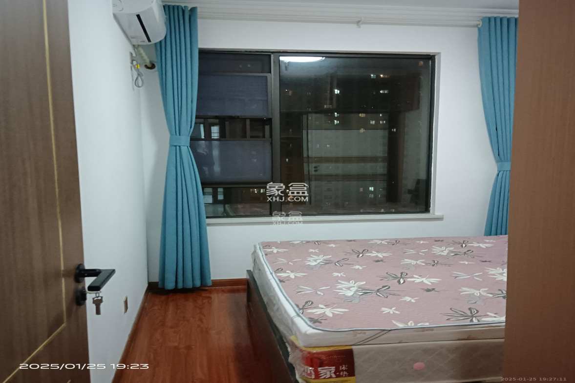 东合新苑  2室1厅1卫    2200.0元/月 东合新苑  2室1厅1卫    2200.0元/月室内图