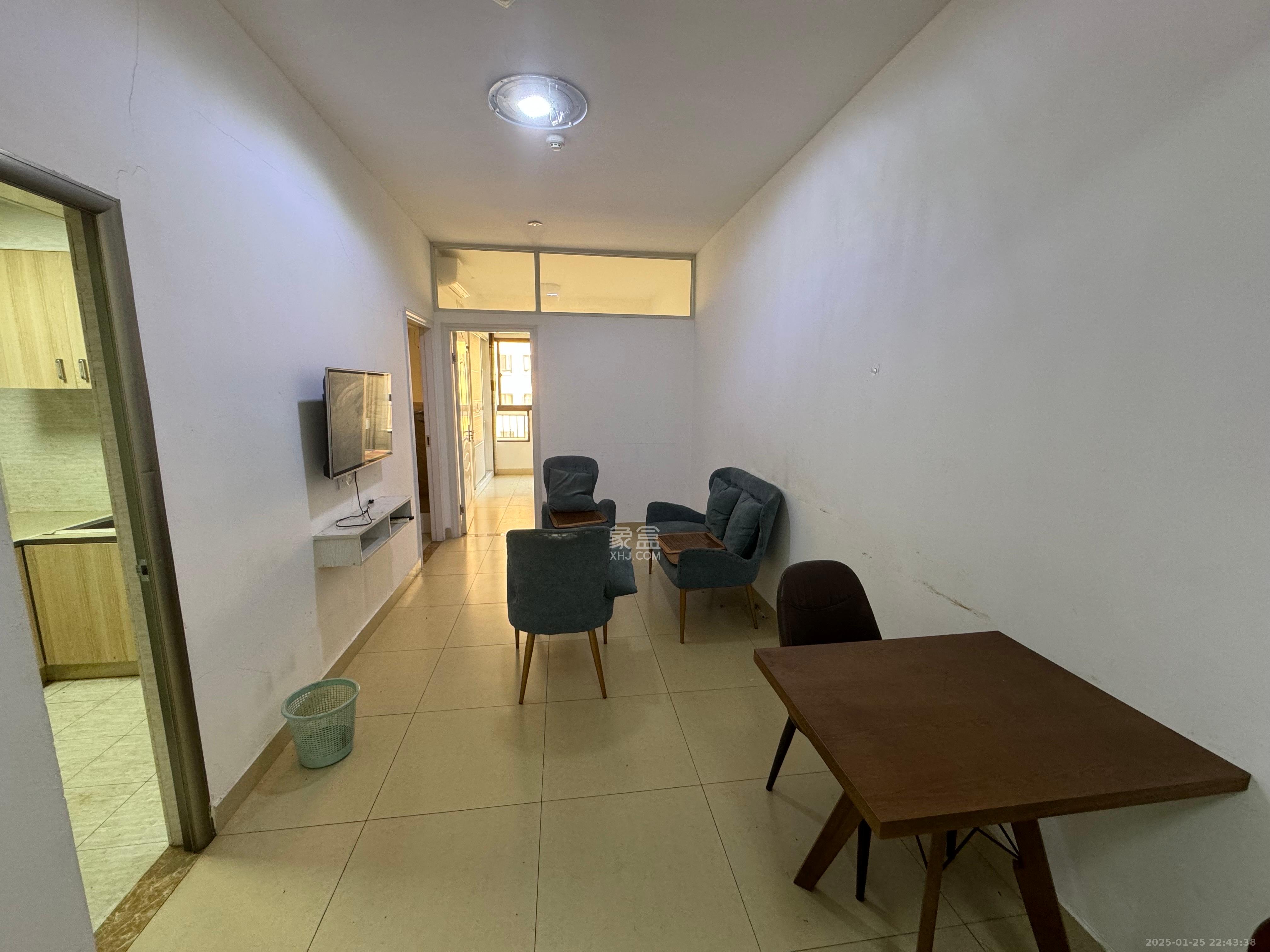 中信凯旋蓝岸(中信新城三期) 2室1厅1卫 1600.0元/月 中信凯旋蓝岸(中信新城三期) 2室1厅1卫 1600.0元/月室内图