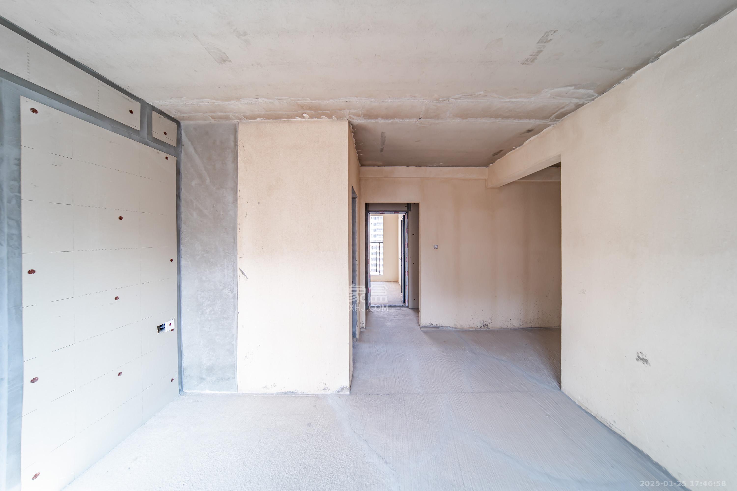 城发恒伟洋湖映2009 4室2厅1卫 1600.0元/月 城发恒伟洋湖映2009 4室2厅1卫 1600.0元/月室内图