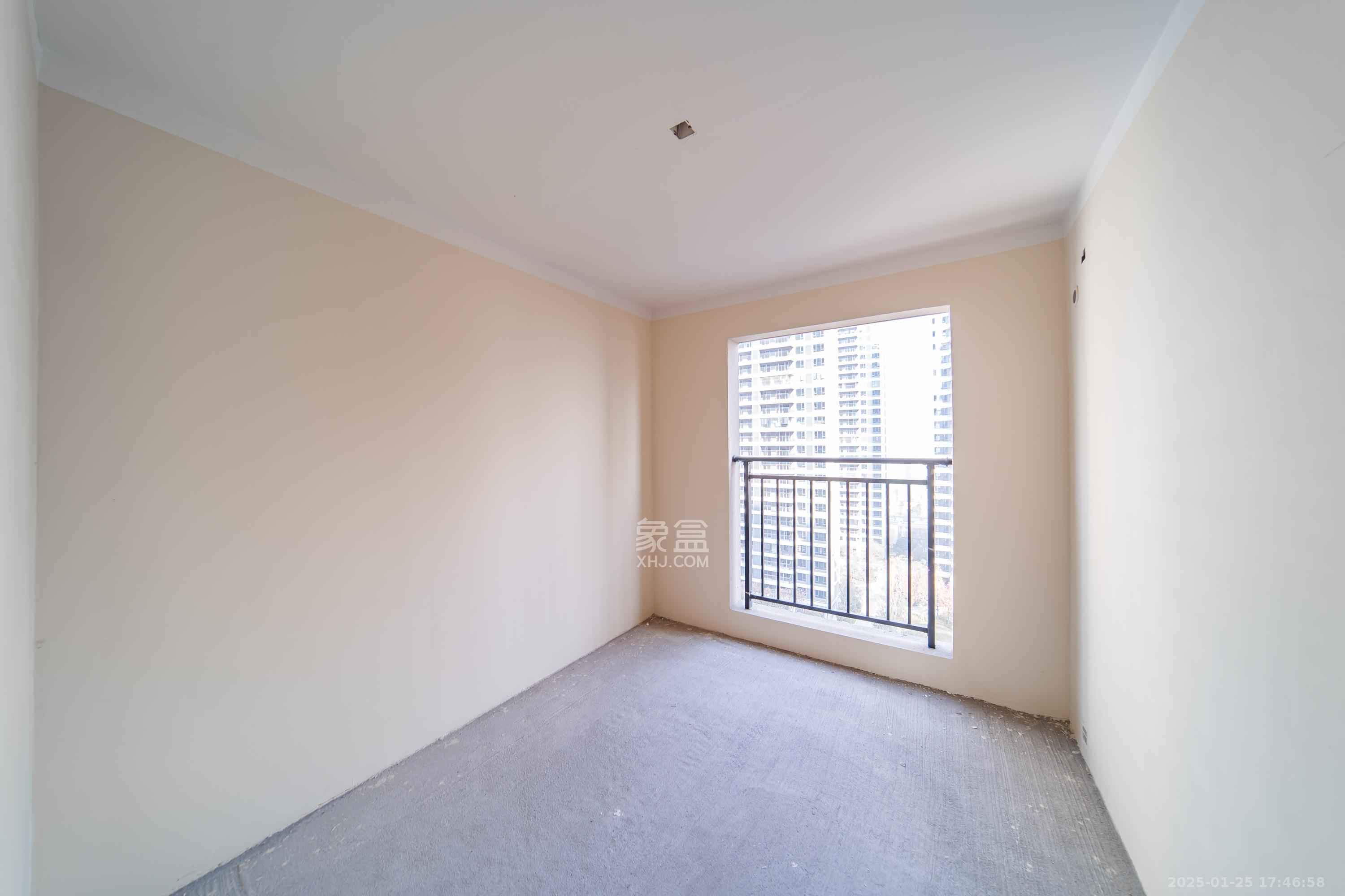 城发恒伟洋湖映2009 4室2厅1卫 1600.0元/月 城发恒伟洋湖映2009 4室2厅1卫 1600.0元/月室内图