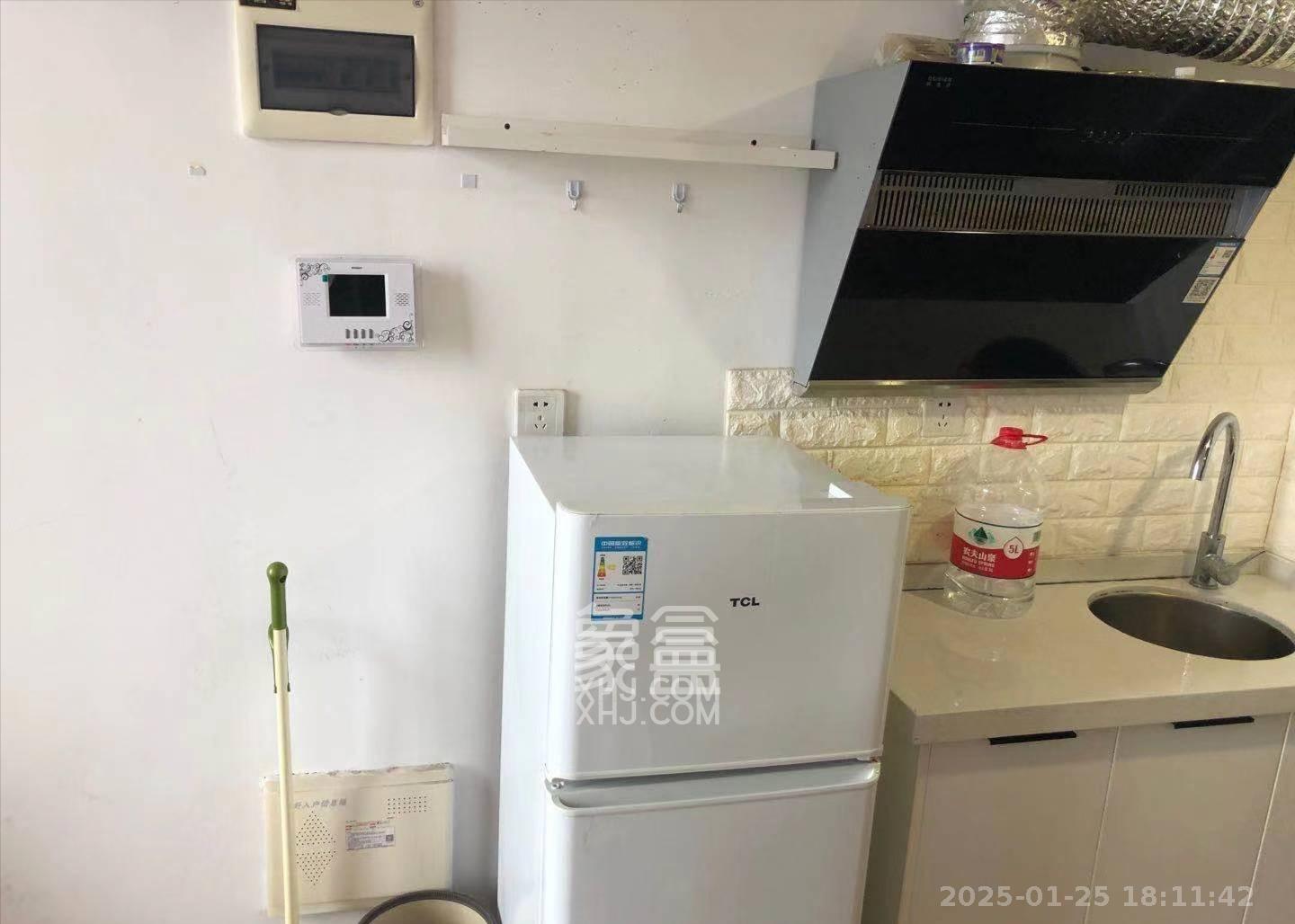 兰亭湾畔  1室1厅1卫   1600.00元/月室内图