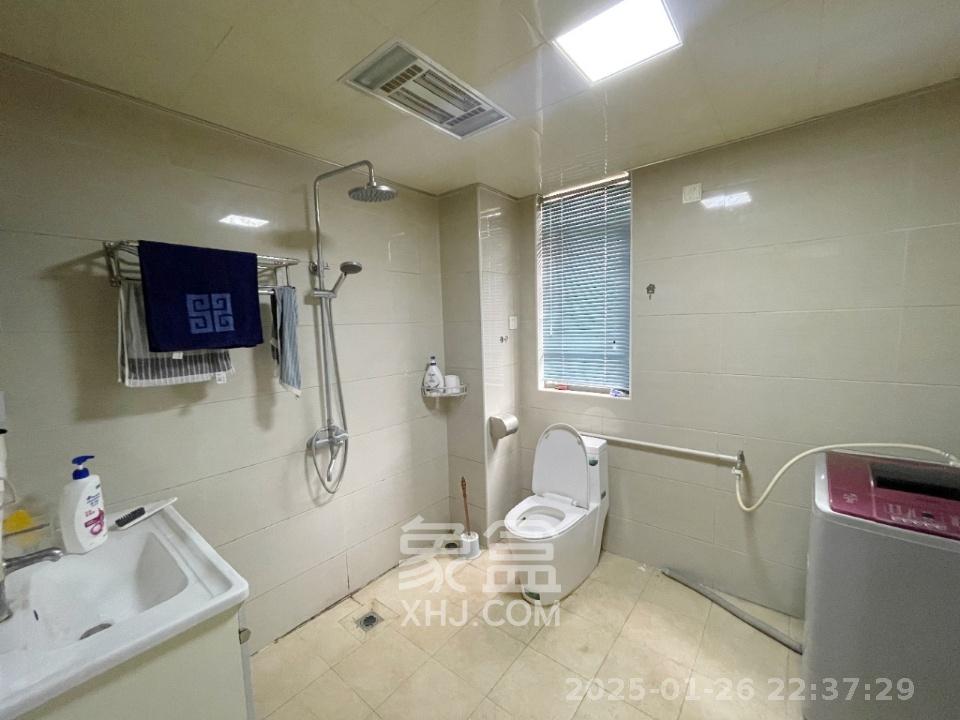 新城新世界一二三期 4室2厅2卫 3500.0元/月 新城新世界一二三期 4室2厅2卫 3500.0元/月室内图