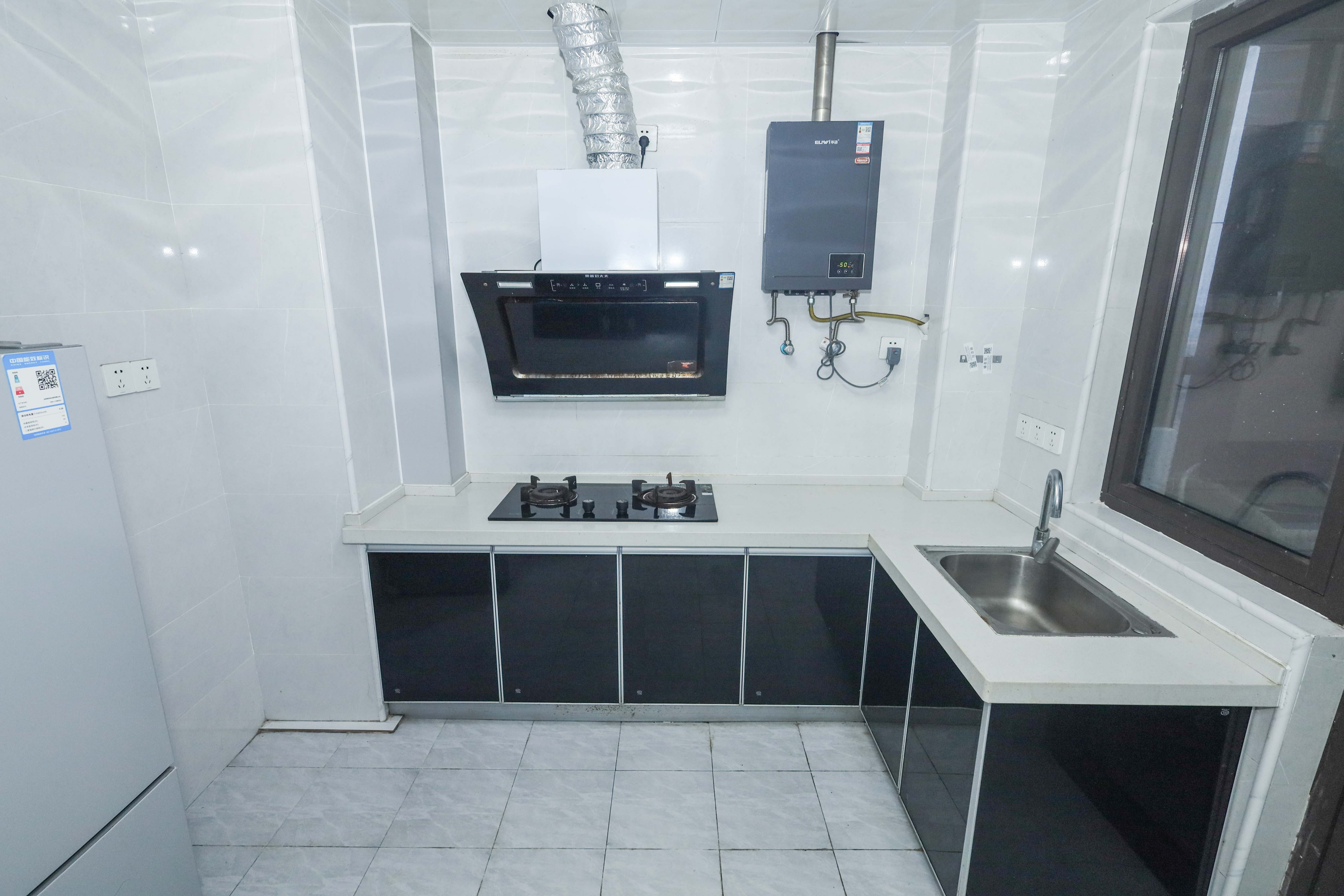 梅溪盛荟  3室2厅2卫    128.0万 梅溪盛荟  3室2厅2卫    128.0万厨房