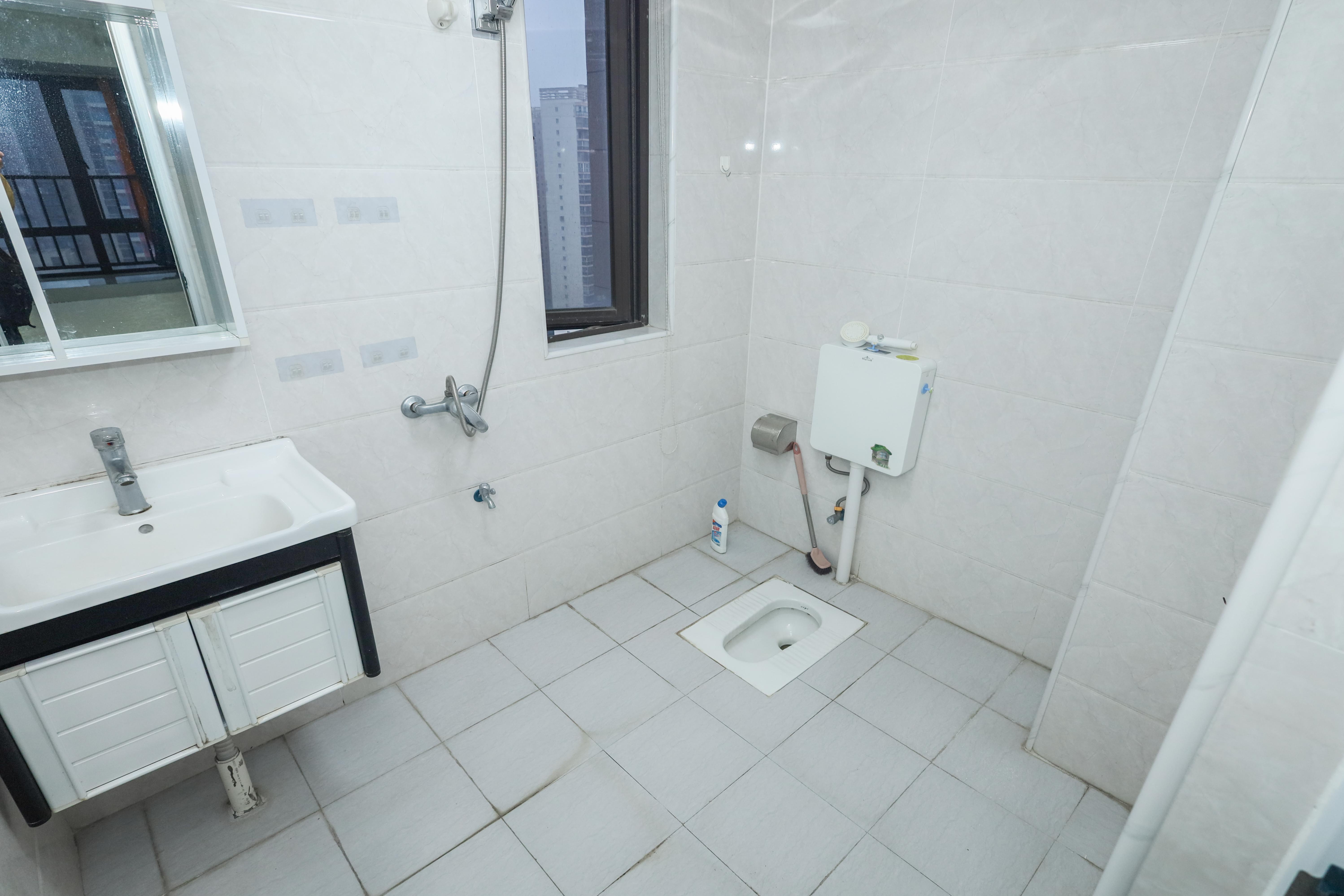 梅溪盛荟  3室2厅2卫    128.0万 梅溪盛荟  3室2厅2卫    128.0万卫生间