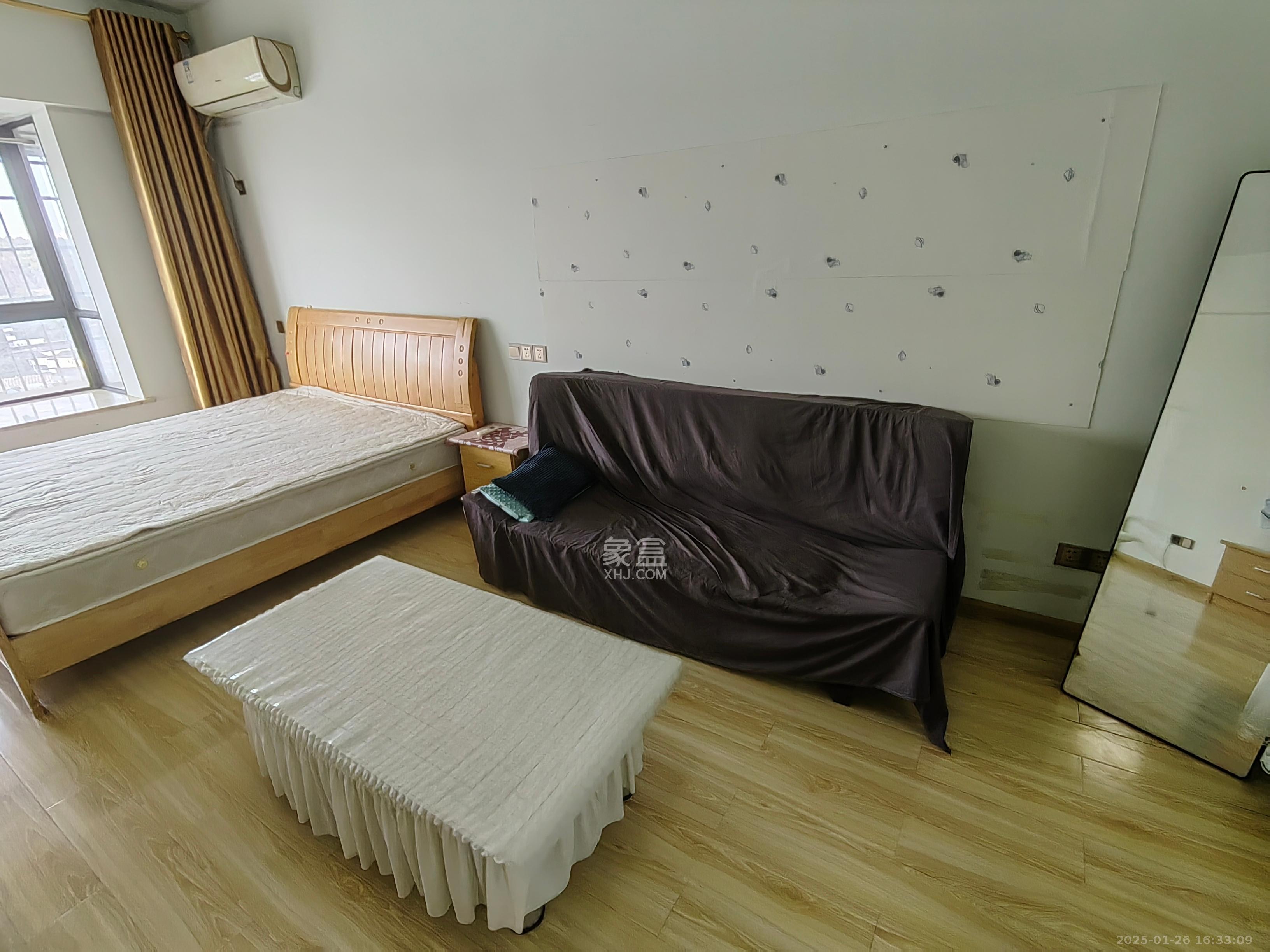 世纪桃花苑 1室0厅1卫 1400.0元/月 世纪桃花苑 1室0厅1卫 1400.0元/月室内图