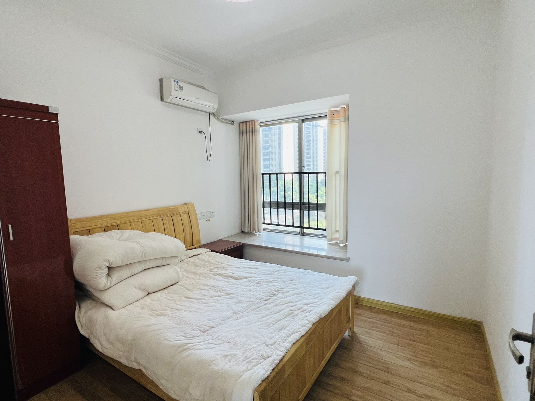 碧桂园 4室2厅2卫 2000.0元/月 碧桂园 4室2厅2卫 2000.0元/月室内图