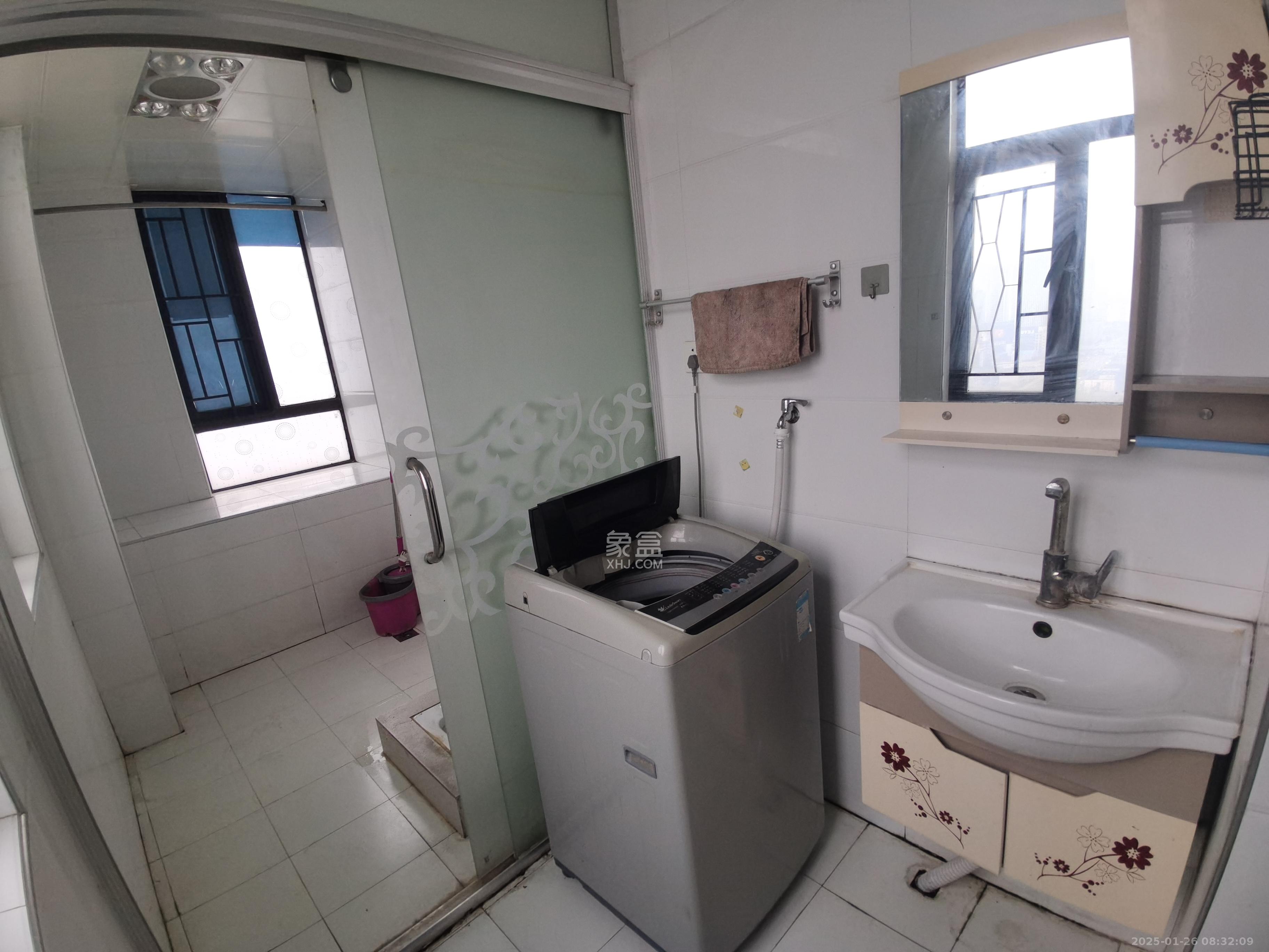 天下一家 2室1厅1卫 1900.0元/月 天下一家 2室1厅1卫 1900.0元/月室内图