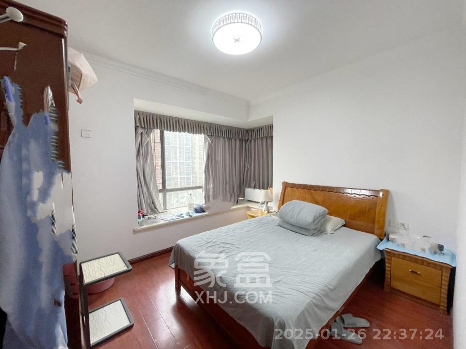 新城新世界一二三期 4室2厅2卫 3500.0元/月 新城新世界一二三期 4室2厅2卫 3500.0元/月室内图