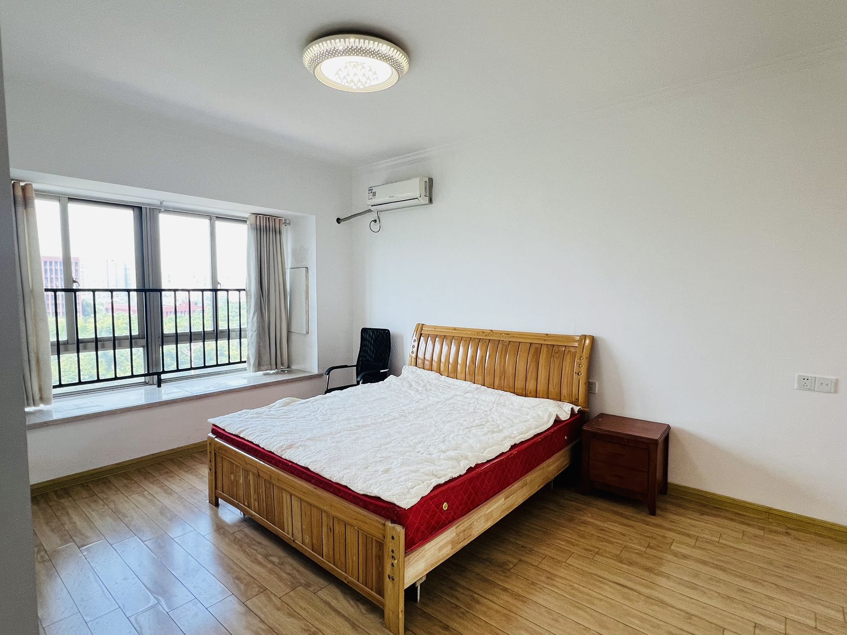 碧桂园 4室2厅2卫 2000.0元/月 碧桂园 4室2厅2卫 2000.0元/月室内图