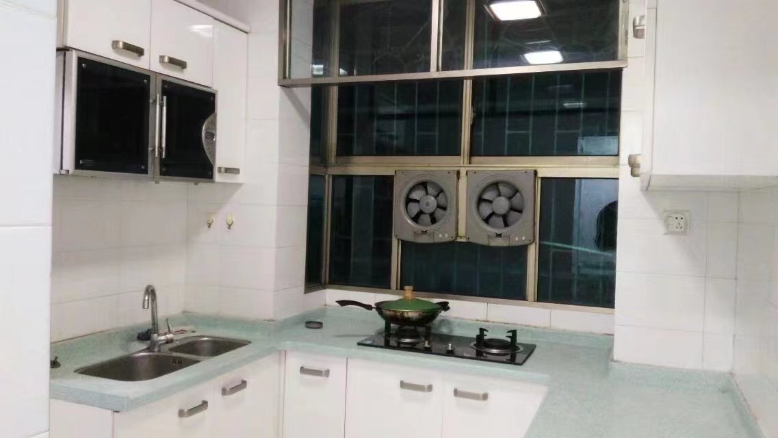 人寿财产保险公司家属楼 3室2厅1卫 1500.0元/月 人寿财产保险公司家属楼 3室2厅1卫 1500.0元/月室内图