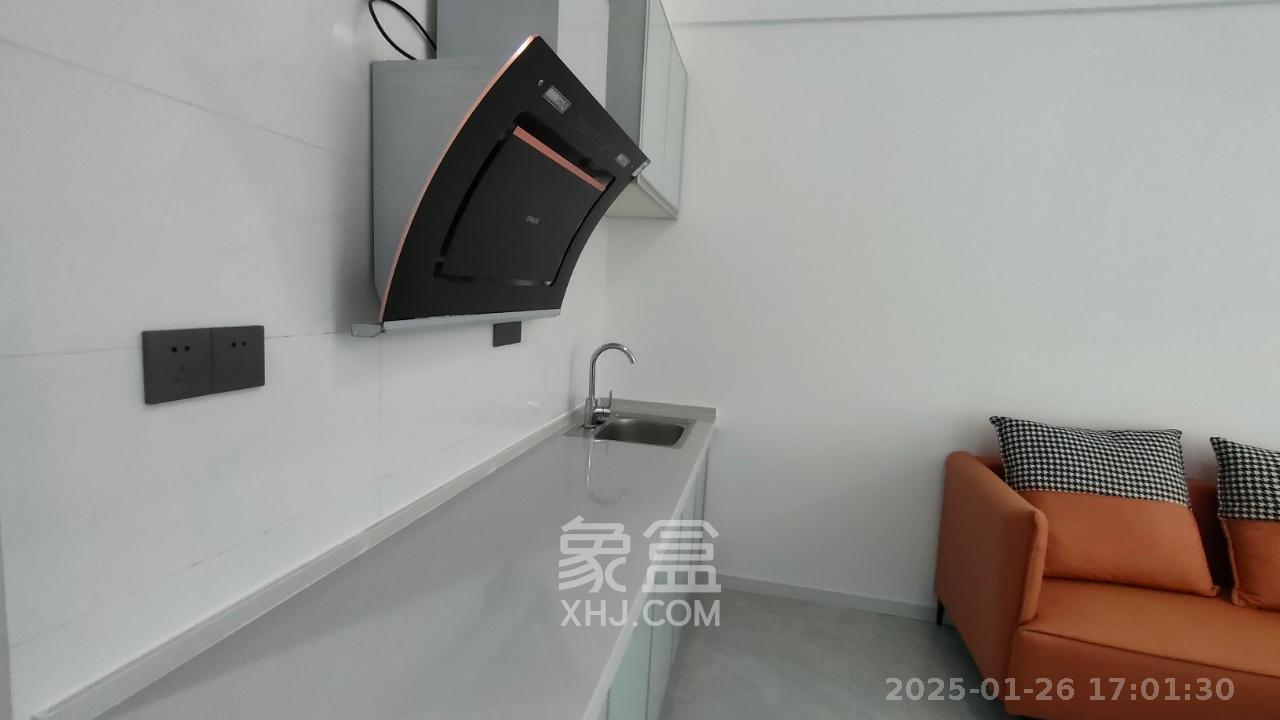 长房东旭国际  1室1厅1卫   1500.00元/月