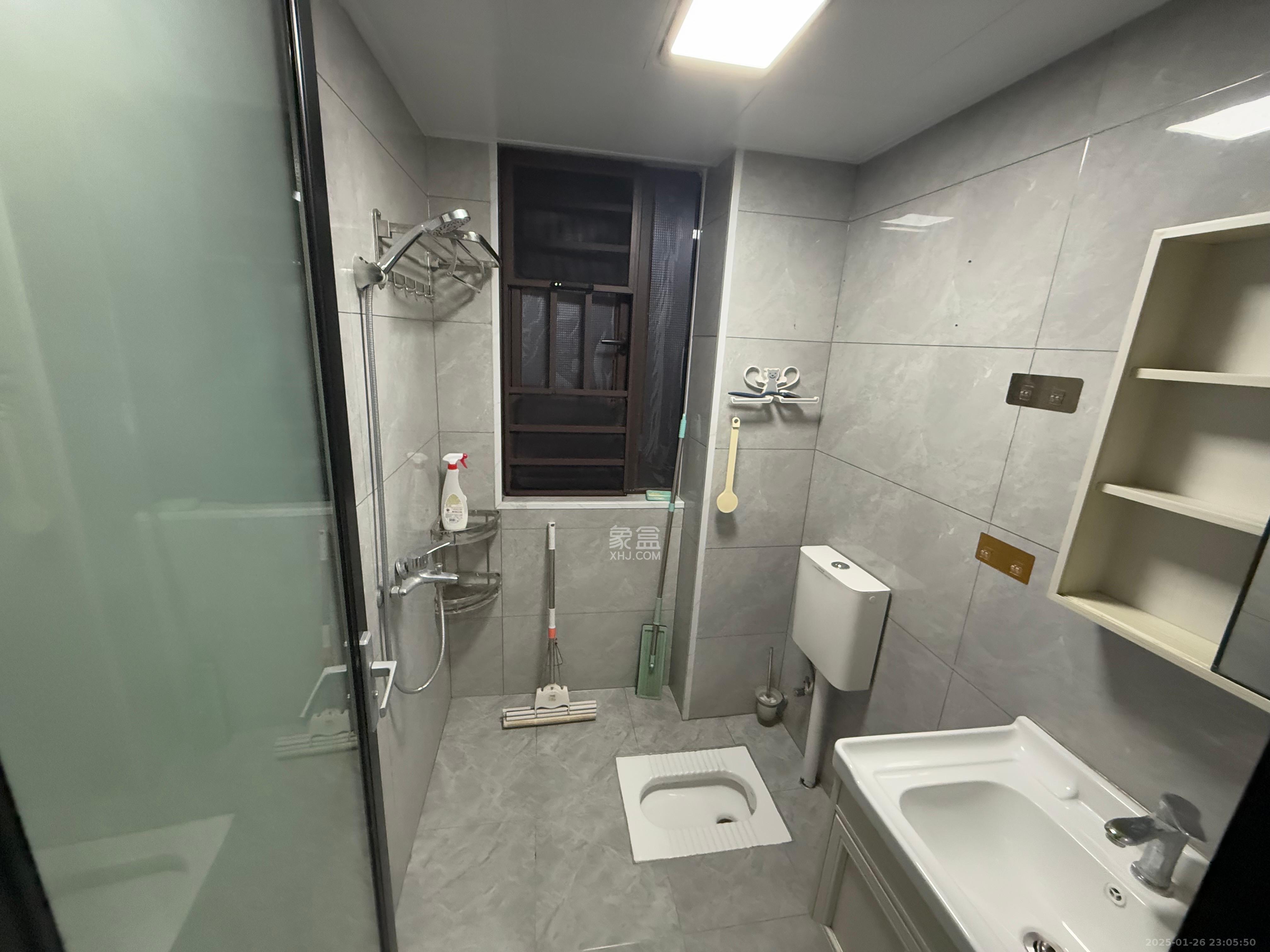 和润园三期  2室2厅1卫    2400.0元/月 和润园三期  2室2厅1卫    2400.0元/月室内图