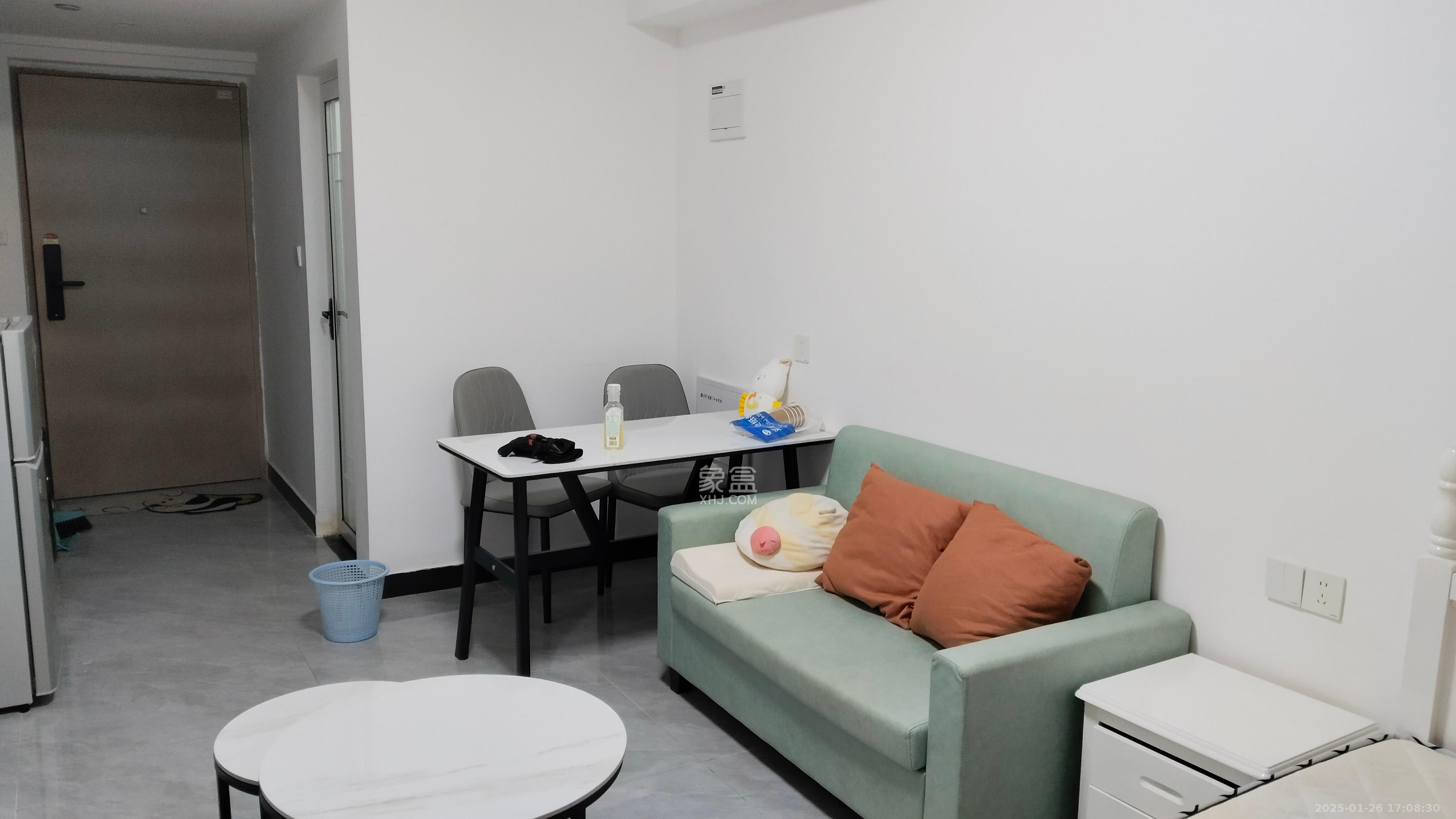 保利中环广场(保利中悦苑) 1室1厅1卫 1650.0元/月 保利中环广场(保利中悦苑) 1室1厅1卫 1650.0元/月室内图