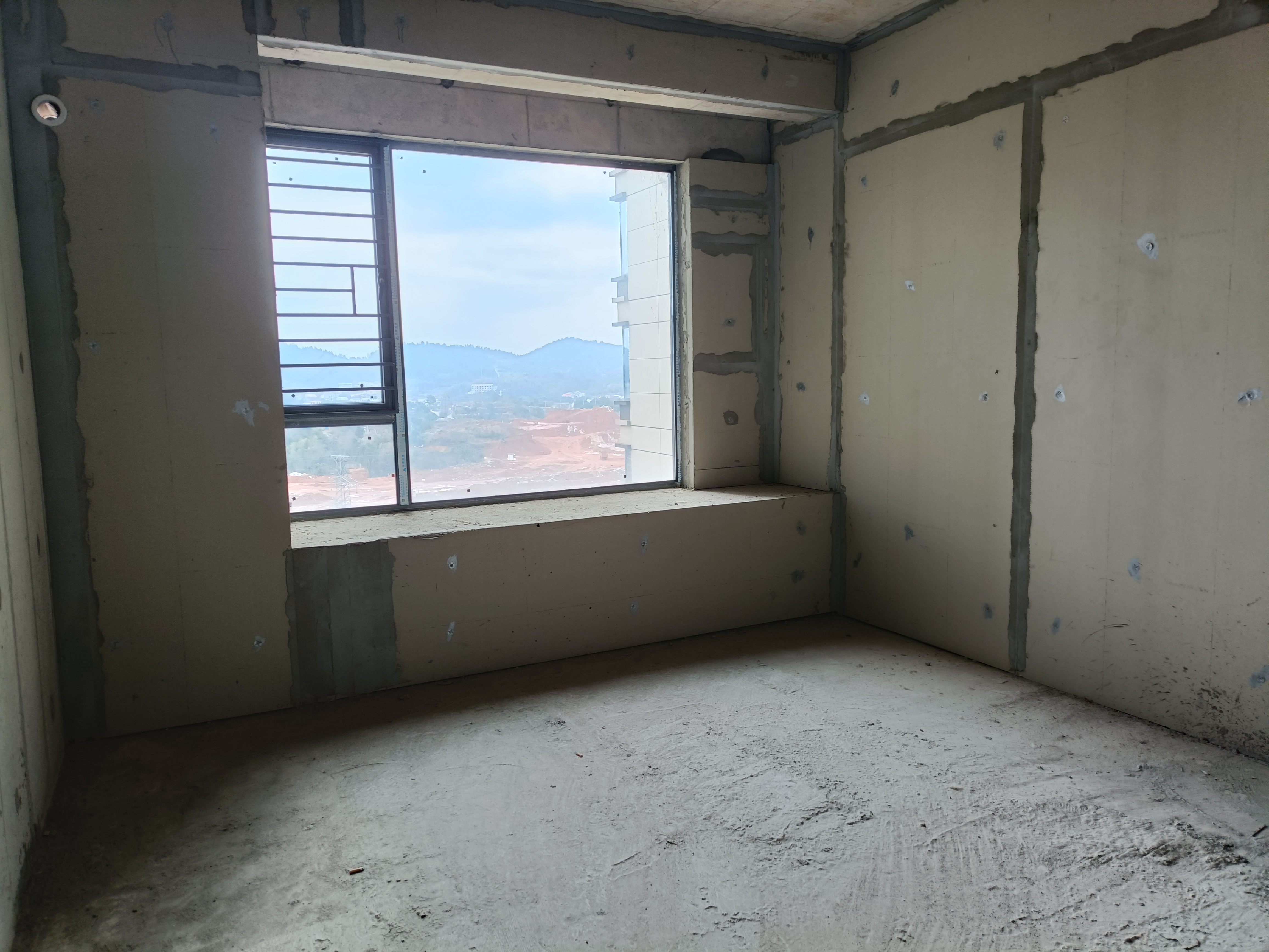 凯越湘中府 4室2厅2卫 76.80万 凯越湘中府 4室2厅2卫 76.80万客厅