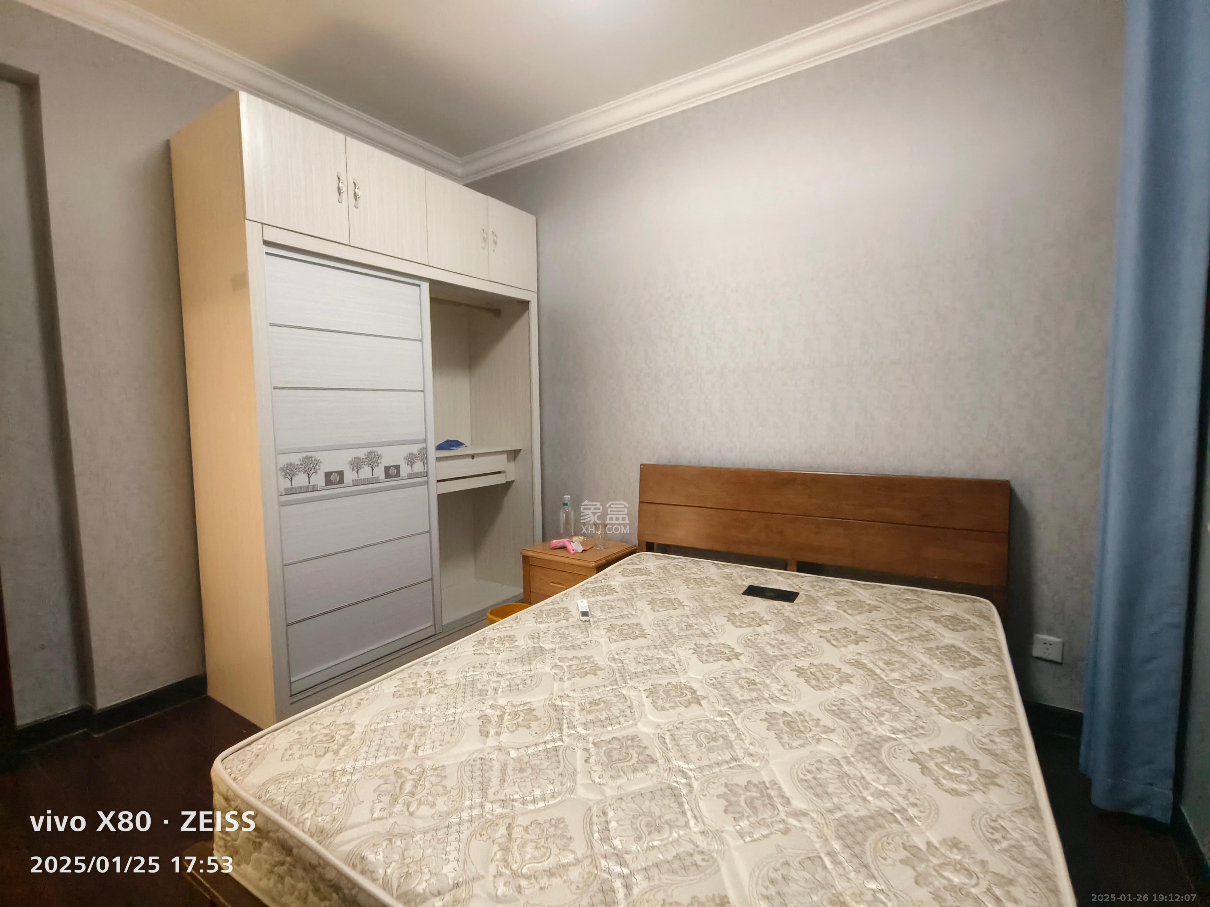 恒大御景湾 3室2厅2卫 3000.0元/月 恒大御景湾 3室2厅2卫 3000.0元/月室内图