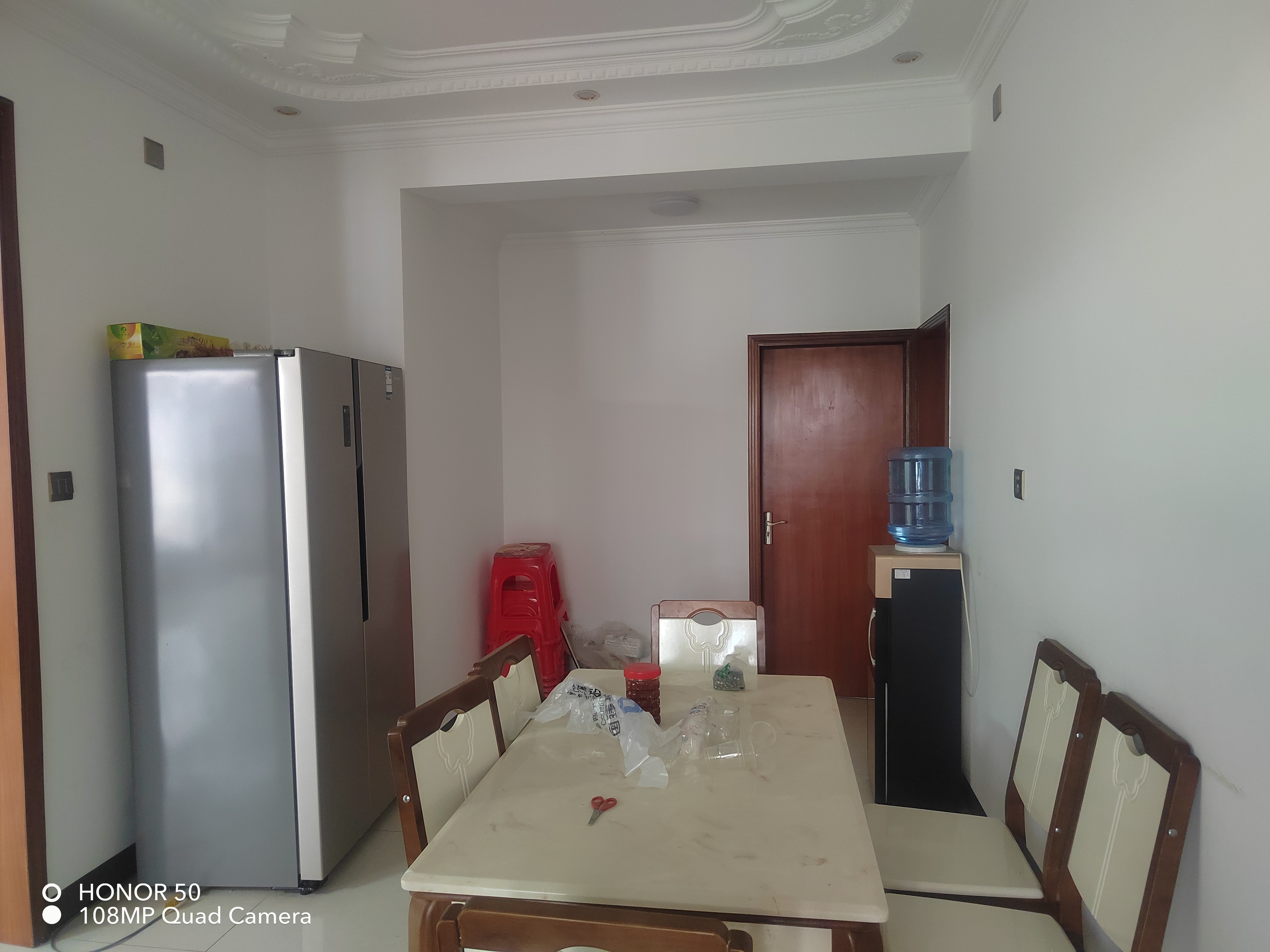 娄星东苑  4室2厅2卫    2300.0元/月室内图