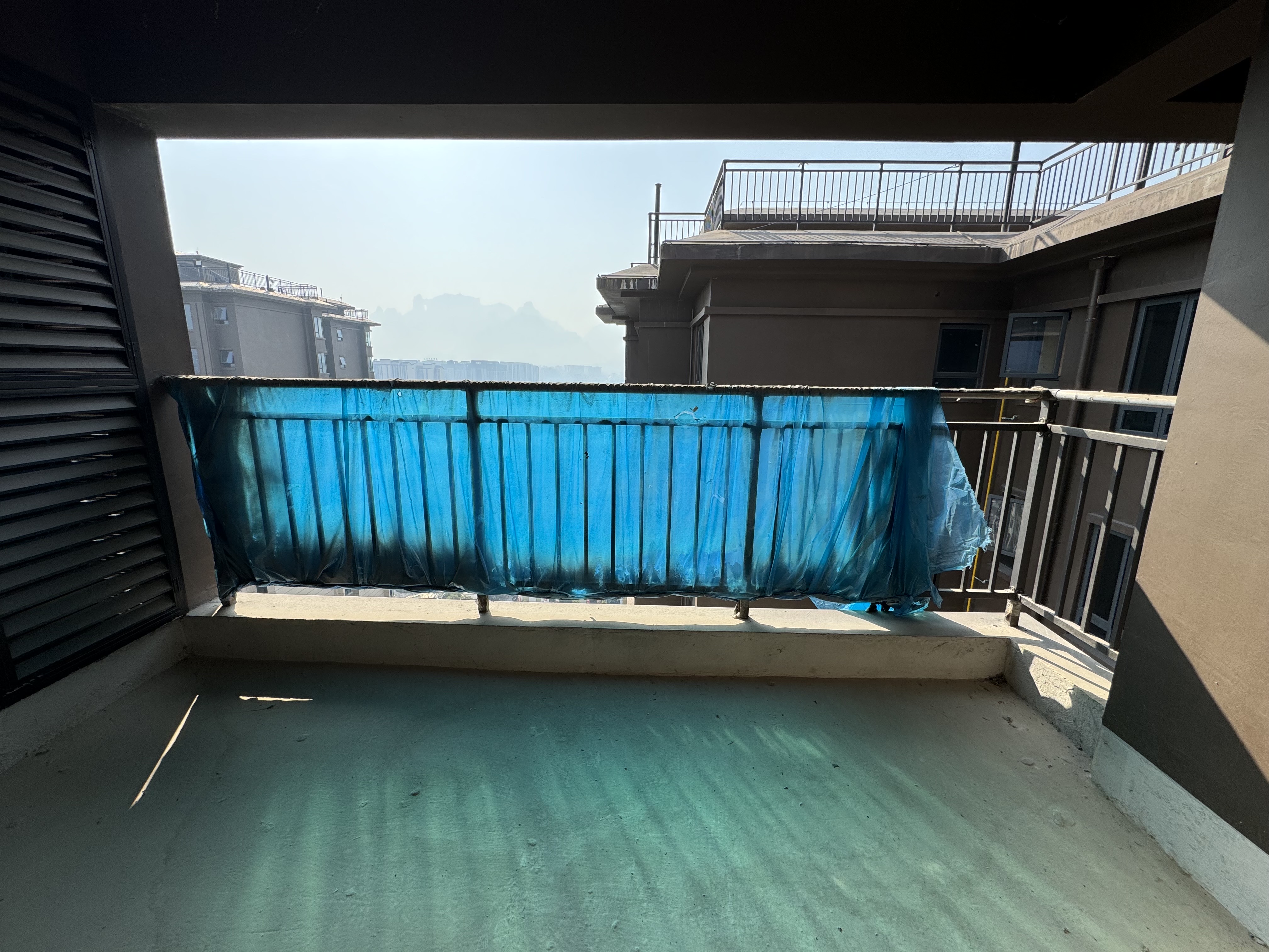 荣盛花语书苑  4室2厅2卫    69.0万 荣盛花语书苑  4室2厅2卫    69.0万