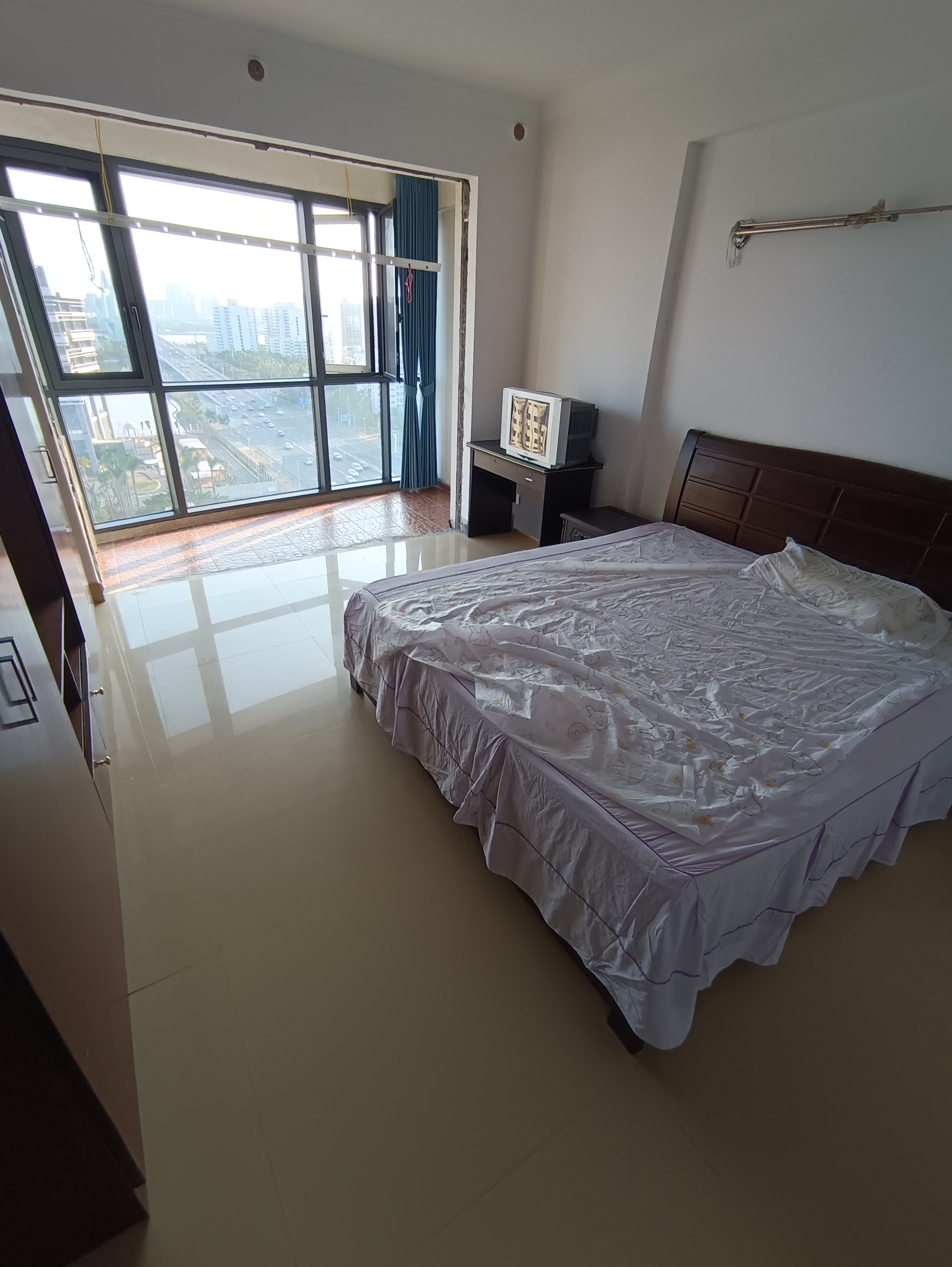 兆南绿岛家园 3室2厅2卫 230.0万 兆南绿岛家园 3室2厅2卫 230.0万卧室