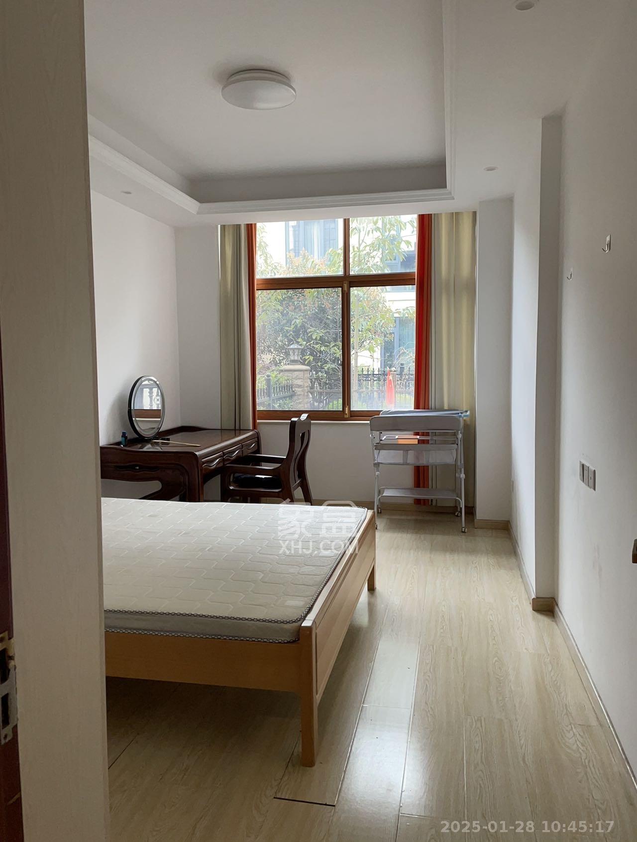 欧莱雅郡  6室2厅3卫    12800.0元/月室内图