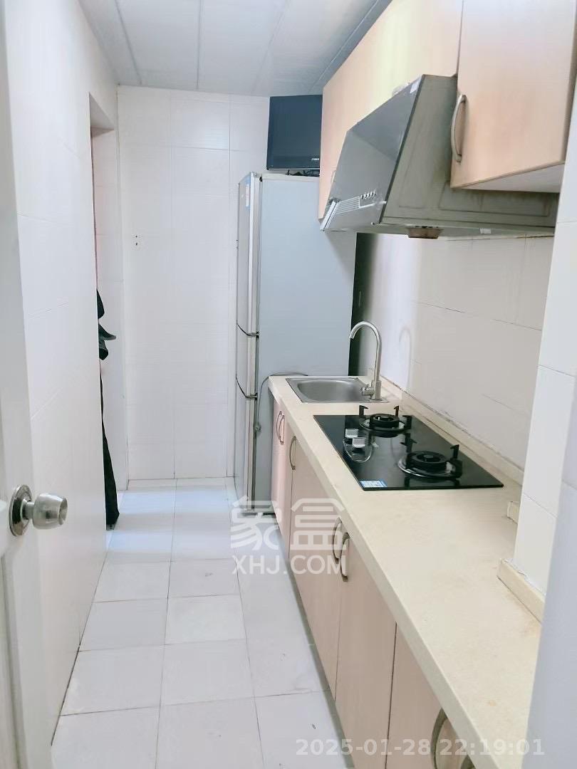 青和上座(上味舫大厦) 1室1厅1卫 2500.0元/月 青和上座(上味舫大厦) 1室1厅1卫 2500.0元/月室内图