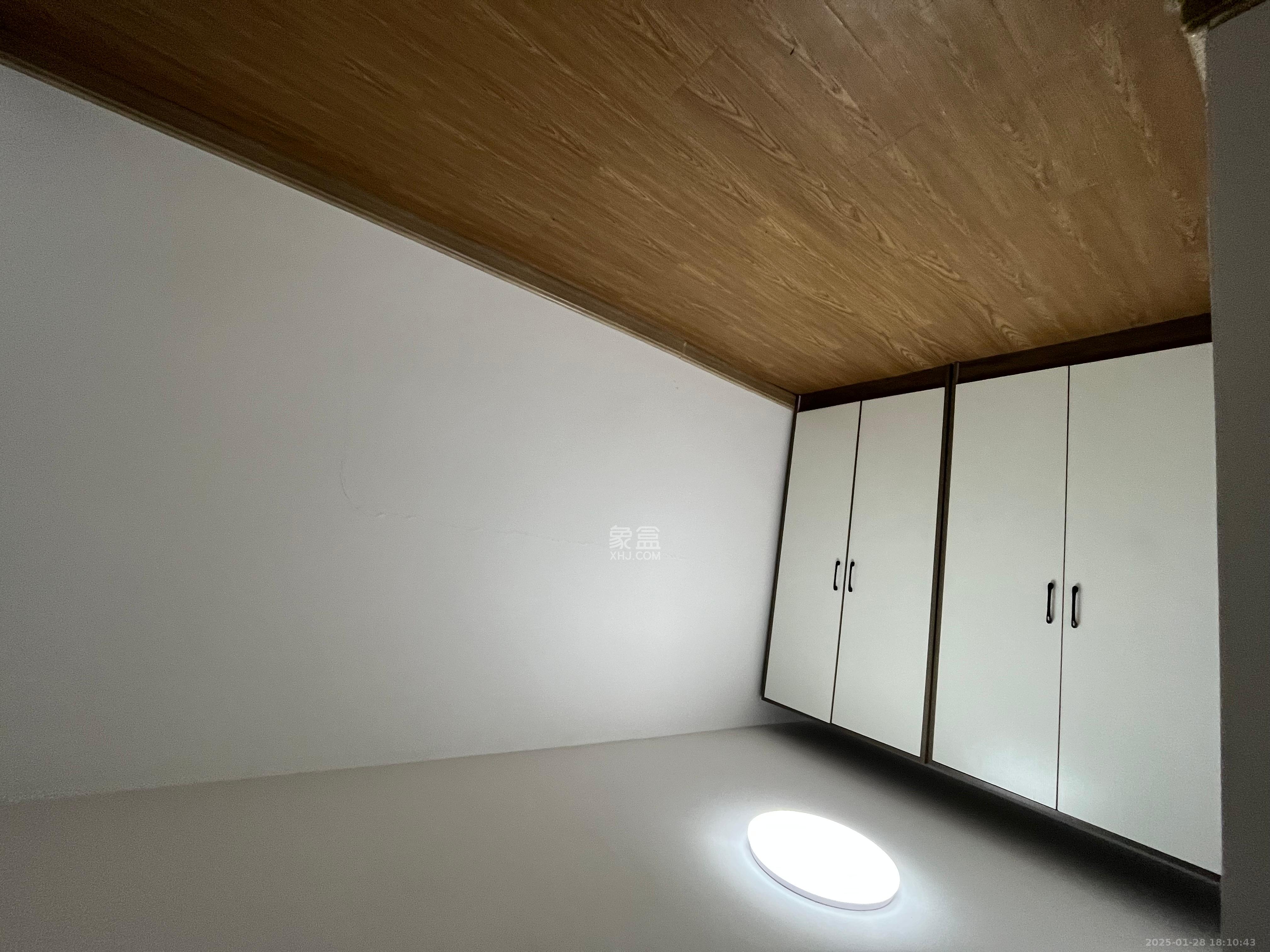 保利天禧EF区 1室1厅1卫 2700.0元/月 保利天禧EF区 1室1厅1卫 2700.0元/月室内图