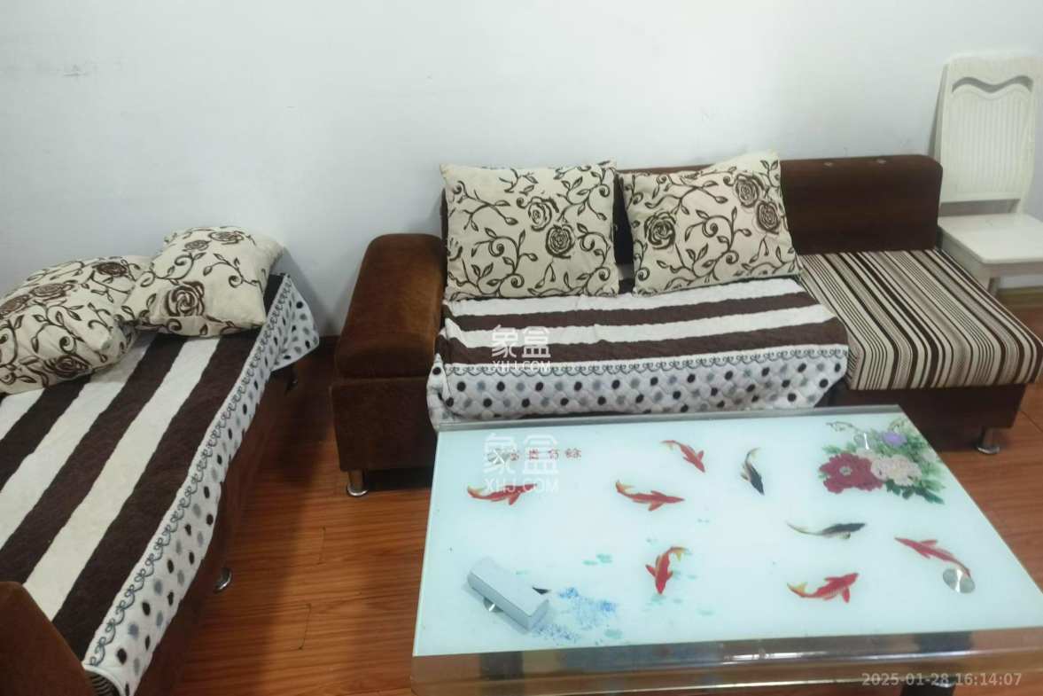 东来苑  2室2厅1卫    2000.0元/月 东来苑  2室2厅1卫    2000.0元/月室内图