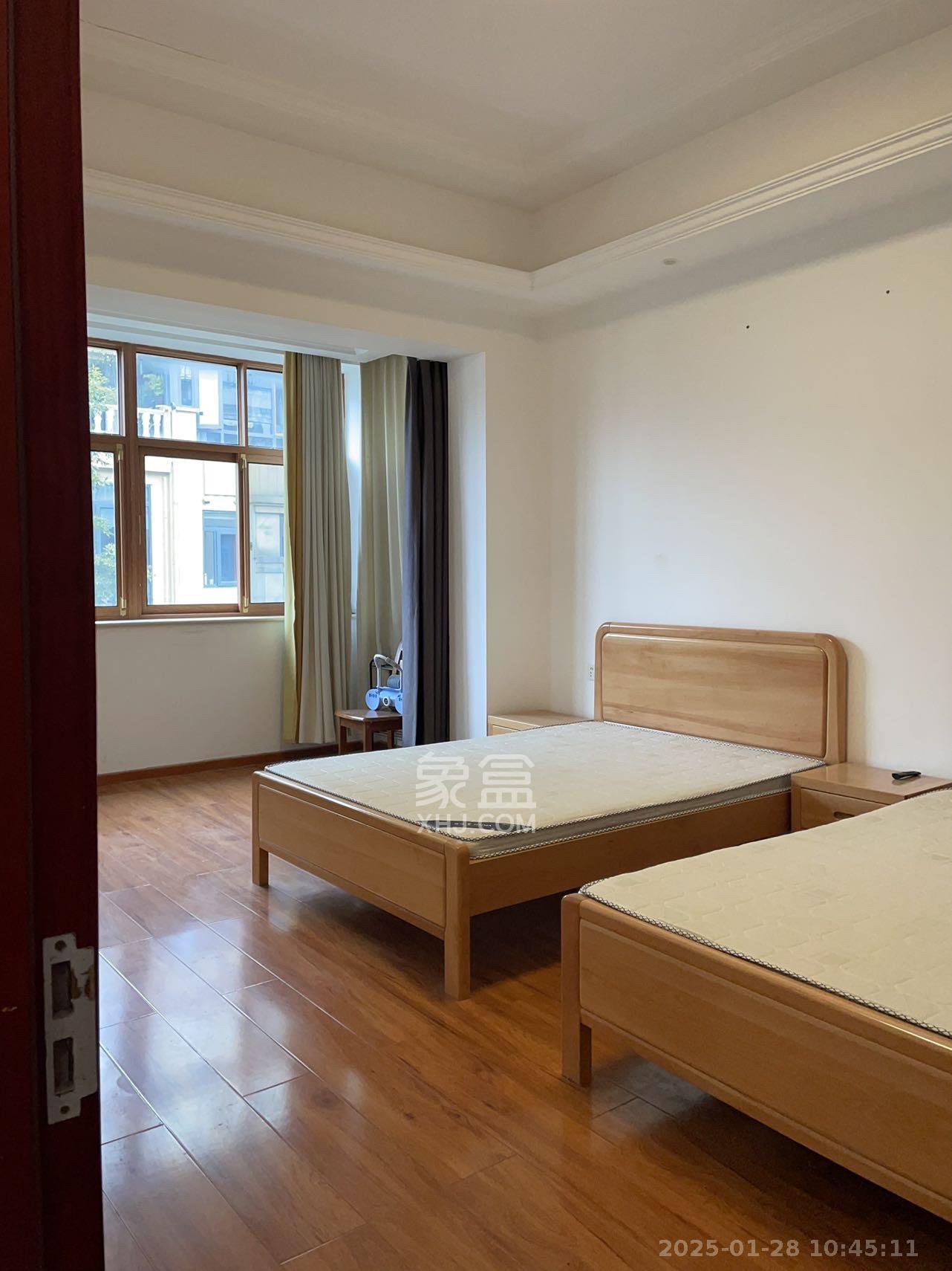 欧莱雅郡  6室2厅3卫    12800.0元/月室内图