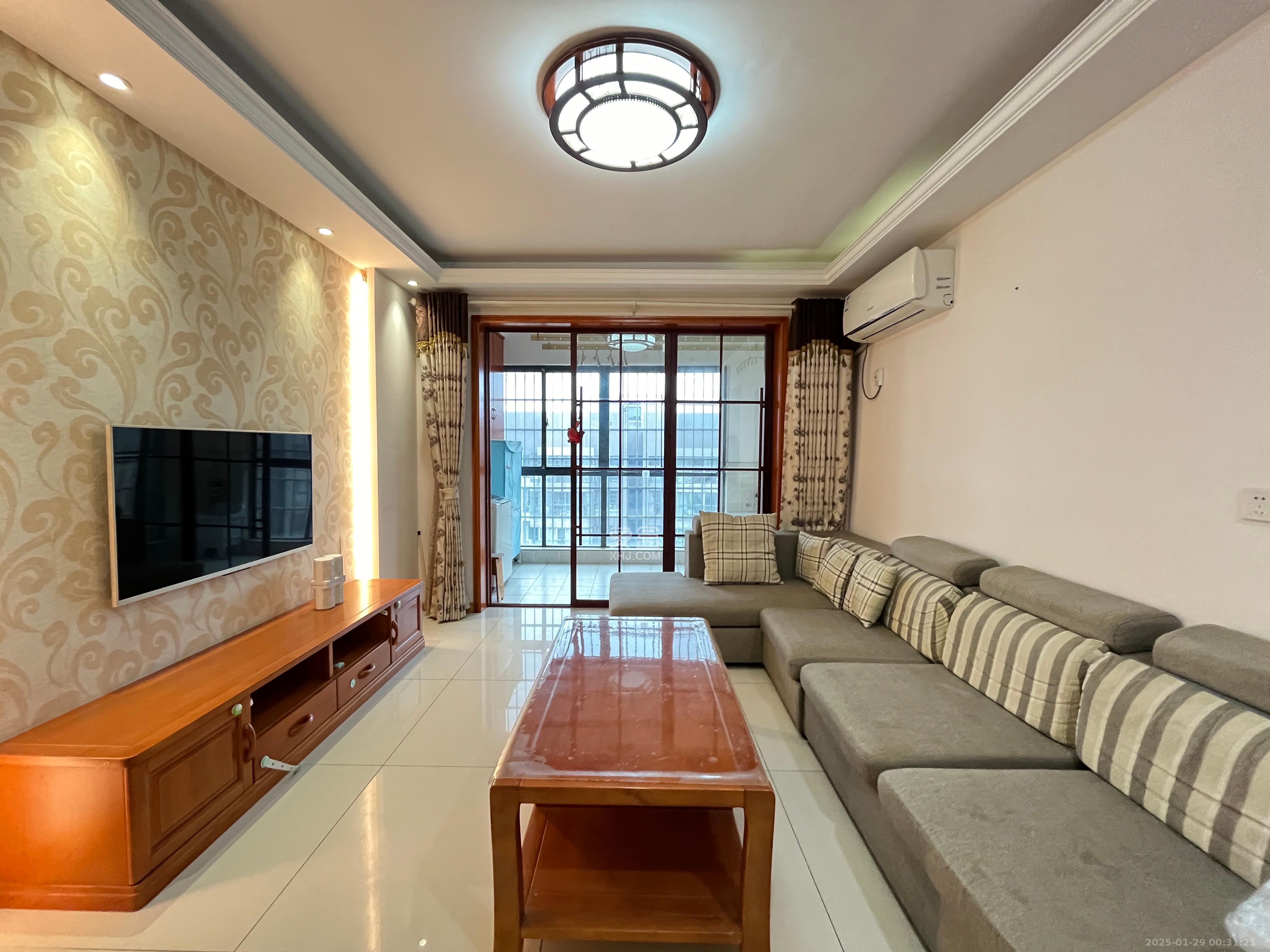 花样年华 3室2厅1卫 1900.0元/月 花样年华 3室2厅1卫 1900.0元/月室内图