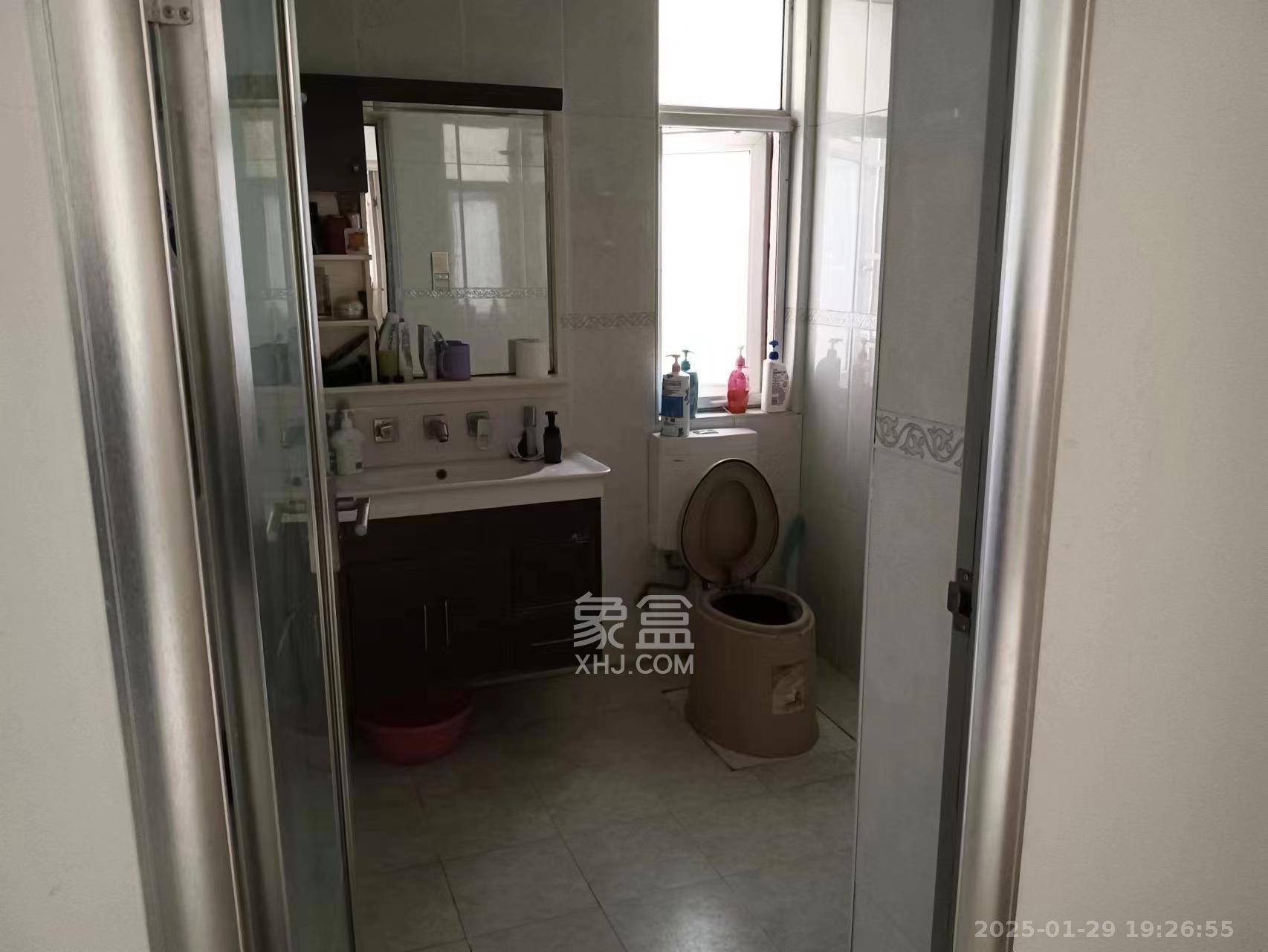 中房F联邦 2室1厅1卫 2500.0元/月 中房F联邦 2室1厅1卫 2500.0元/月室内图