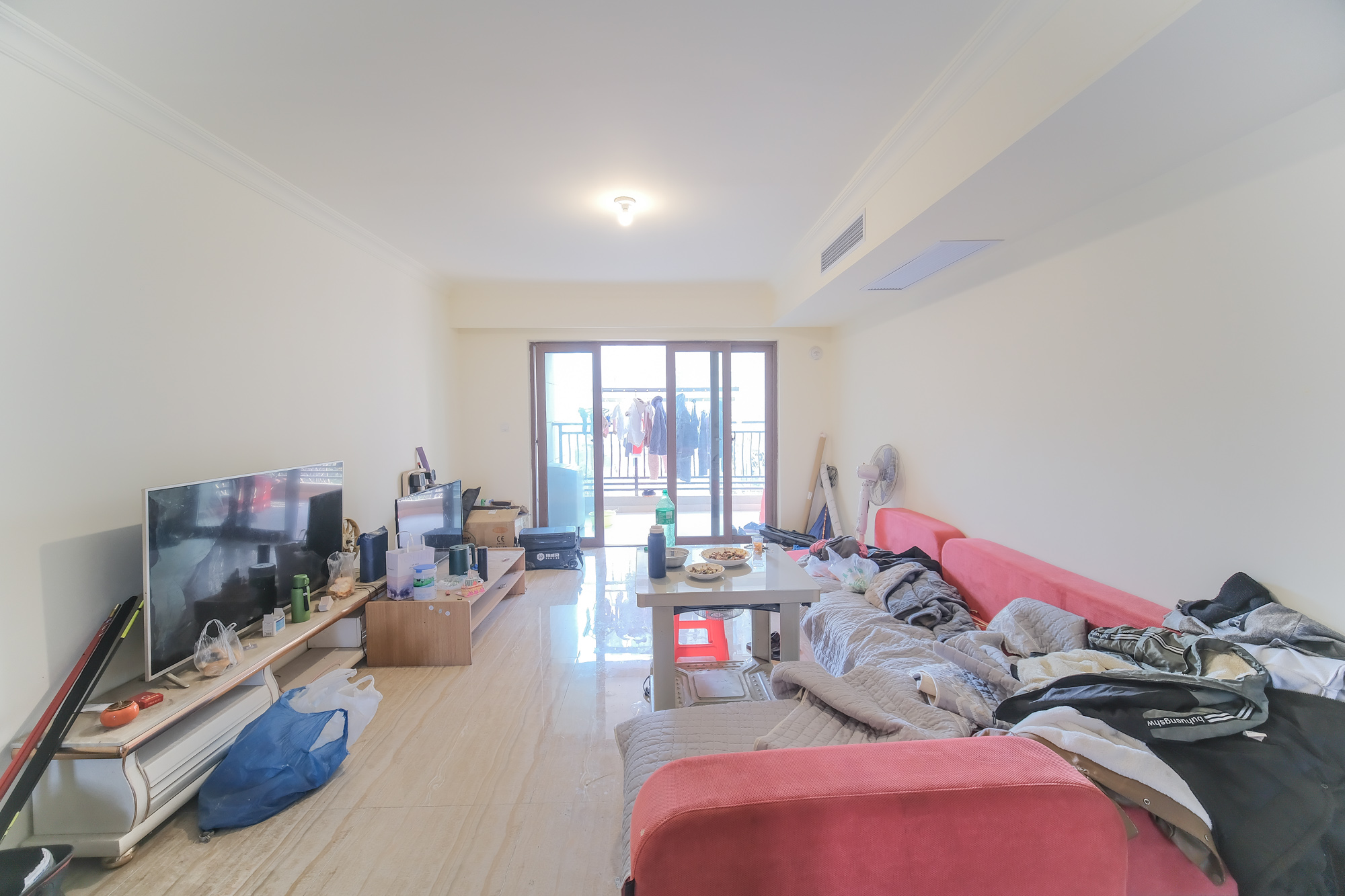 碧桂园翘楚棠  4室2厅2卫    96.0万 碧桂园翘楚棠  4室2厅2卫    96.0万客厅