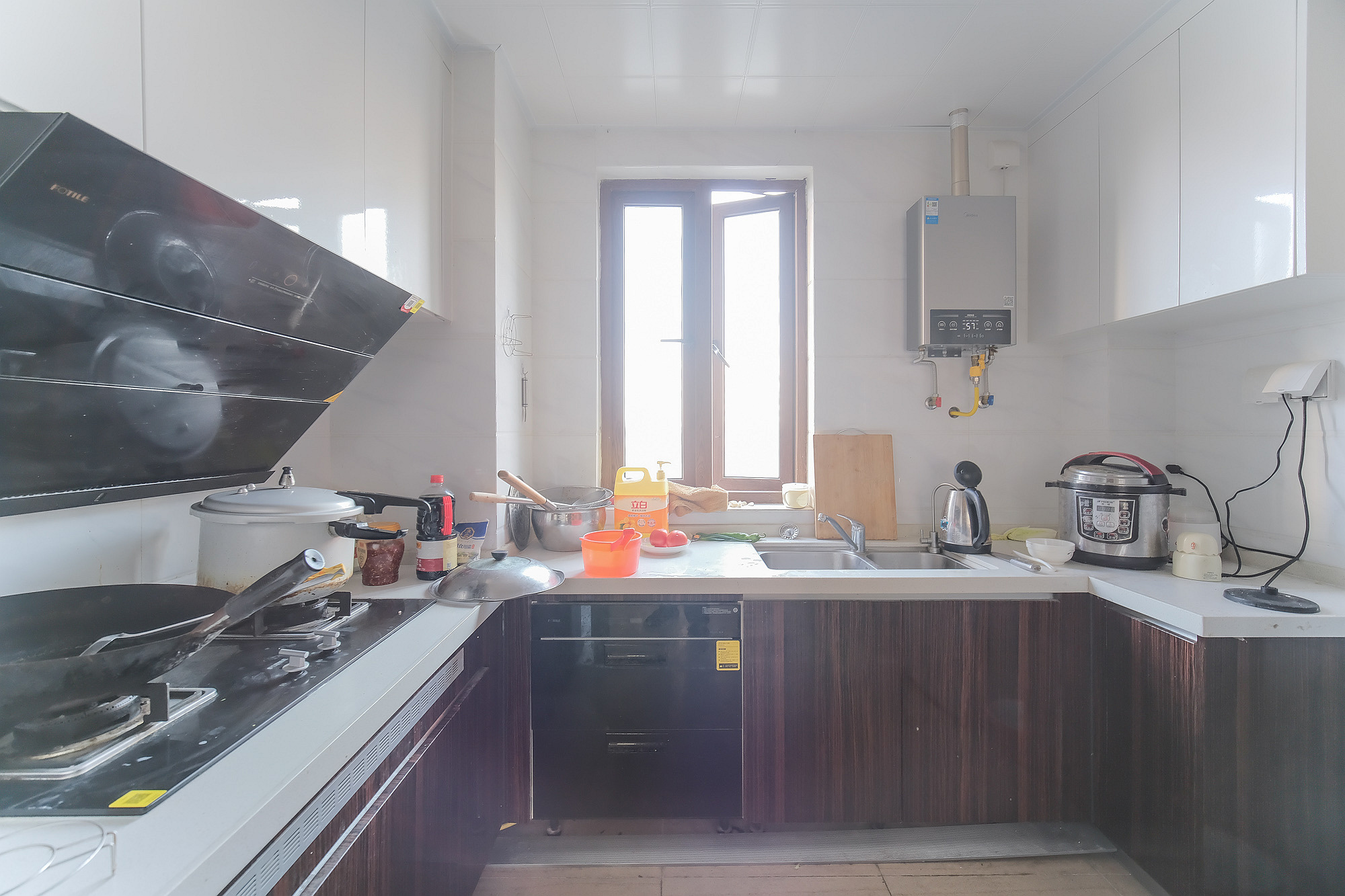 碧桂园翘楚棠  4室2厅2卫    96.0万 碧桂园翘楚棠  4室2厅2卫    96.0万厨房