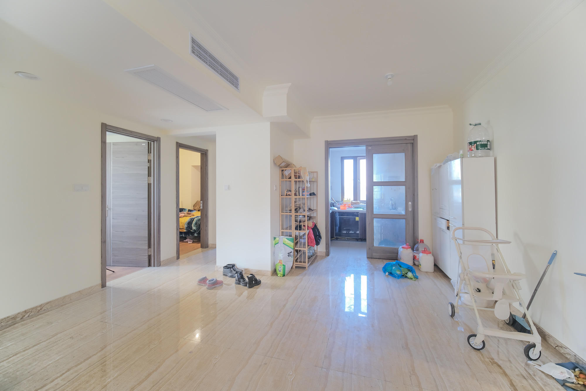 碧桂园翘楚棠  4室2厅2卫    96.0万 碧桂园翘楚棠  4室2厅2卫    96.0万客厅