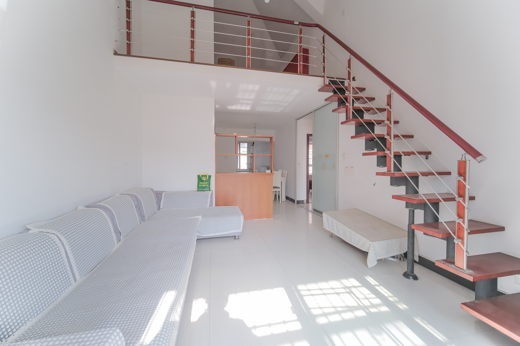 山水湾  2室2厅1卫    45.0万 山水湾  2室2厅1卫    45.0万客厅