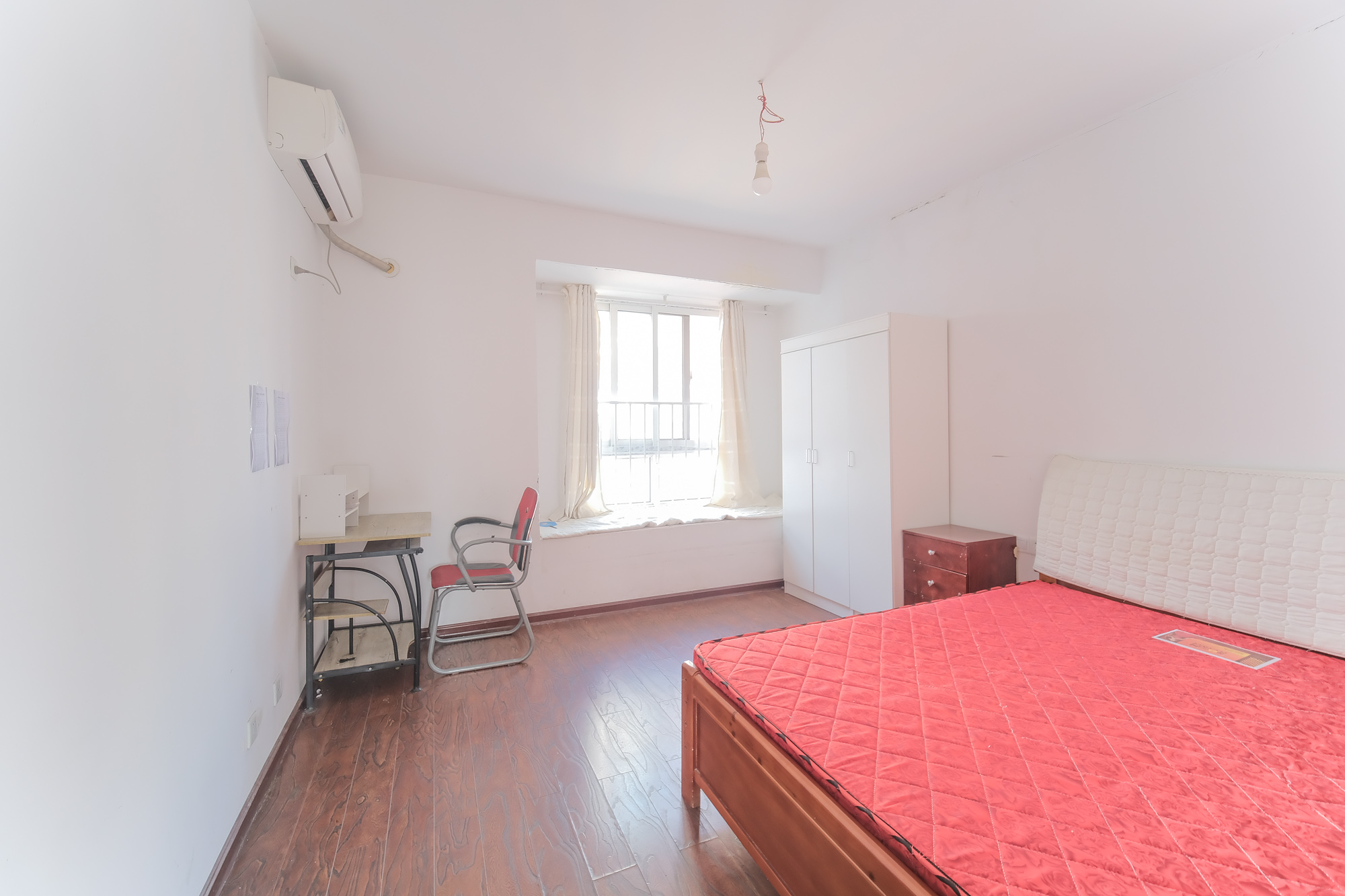 山水湾  2室2厅1卫    45.0万 山水湾  2室2厅1卫    45.0万卧室