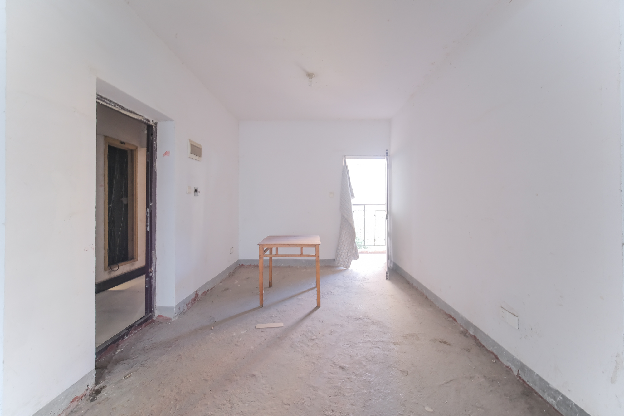 红树湾  3室2厅2卫    65.0万 红树湾  3室2厅2卫    65.0万客厅