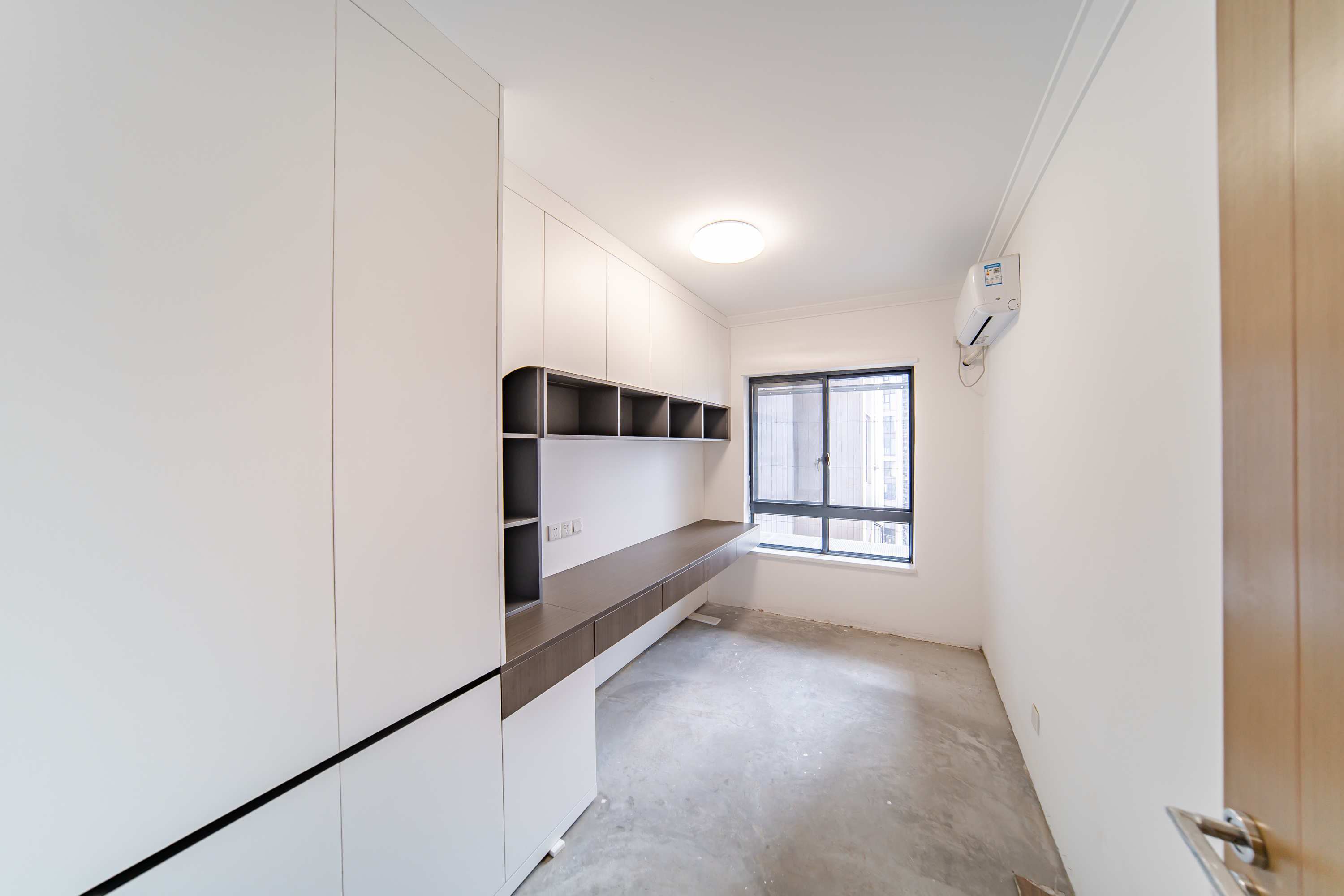 深业鹭栖府  4室2厅2卫    195.0万 深业鹭栖府  4室2厅2卫    195.0万卧室