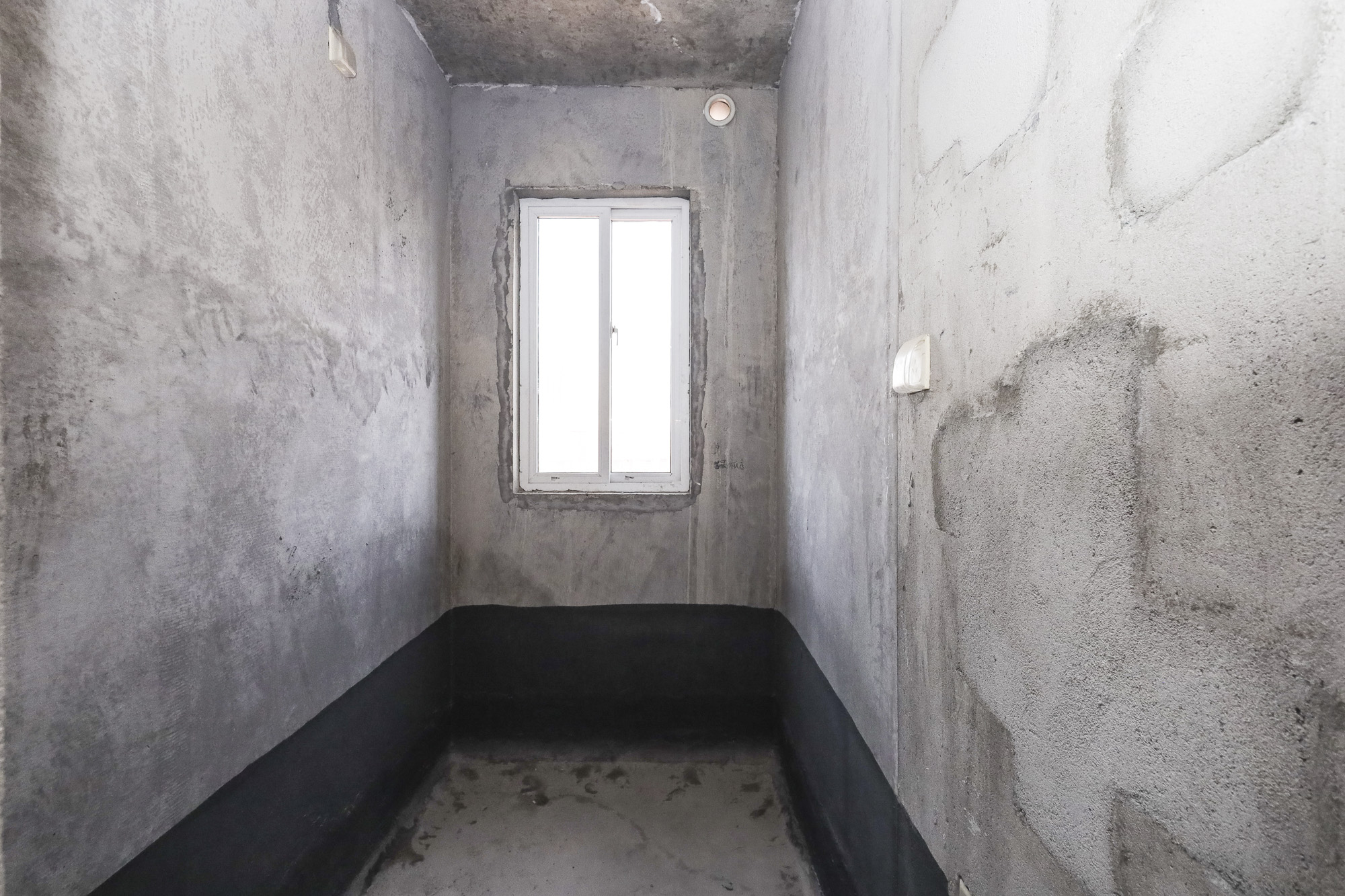 绿地海外滩一期  4室2厅1卫    70.0万 绿地海外滩一期  4室2厅1卫    70.0万卫生间