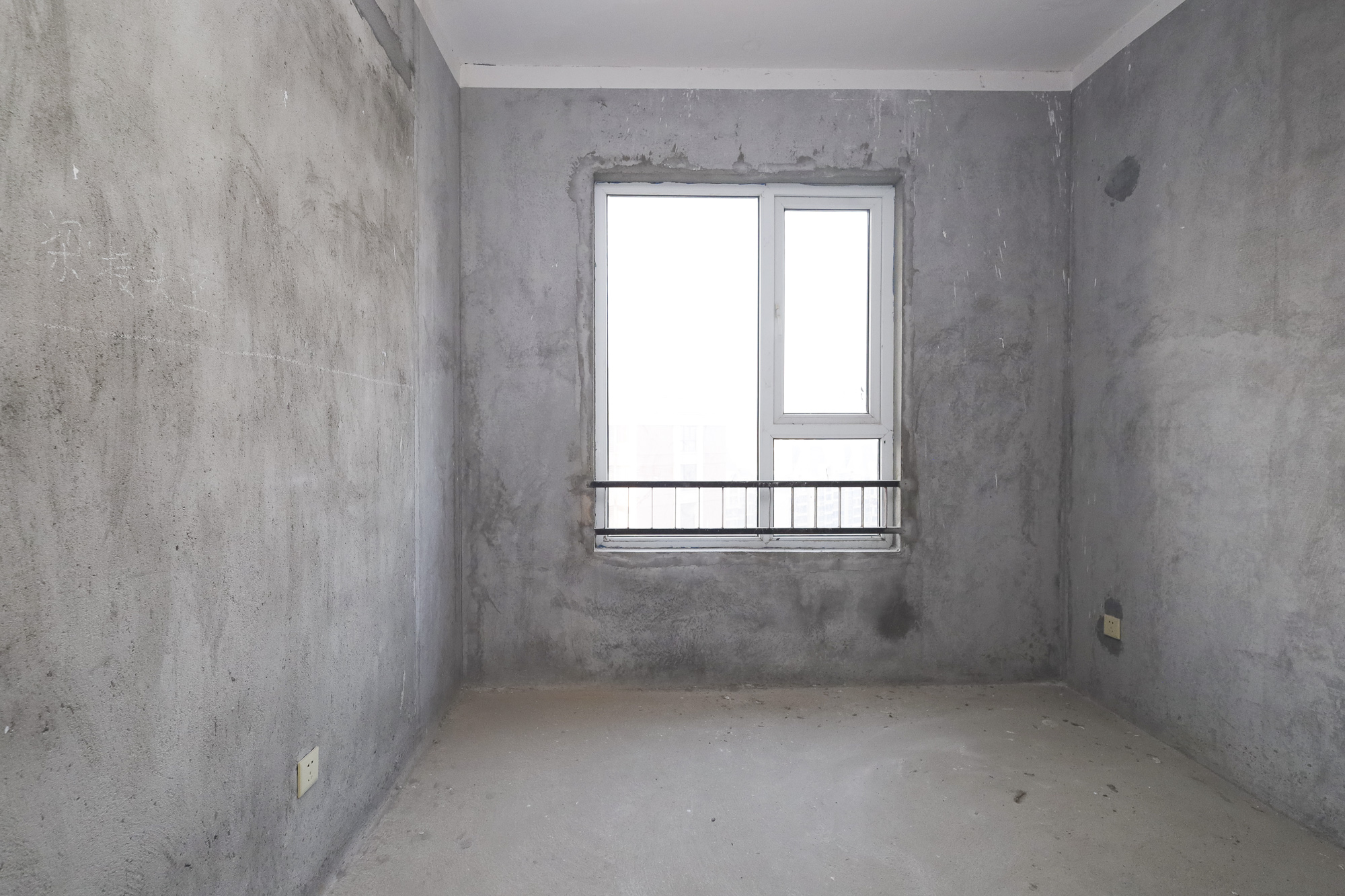 绿地海外滩一期  4室2厅1卫    70.0万 绿地海外滩一期  4室2厅1卫    70.0万卧室