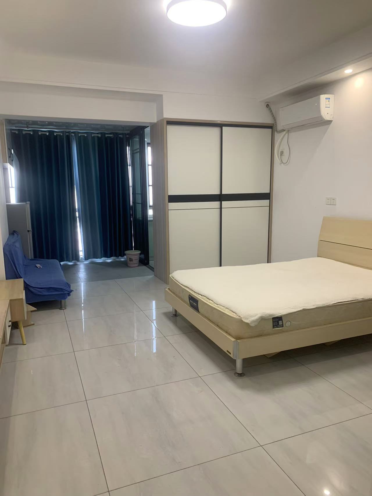 新天地步步高 1室1厅1卫 1000.0元/月 新天地步步高 1室1厅1卫 1000.0元/月室内图