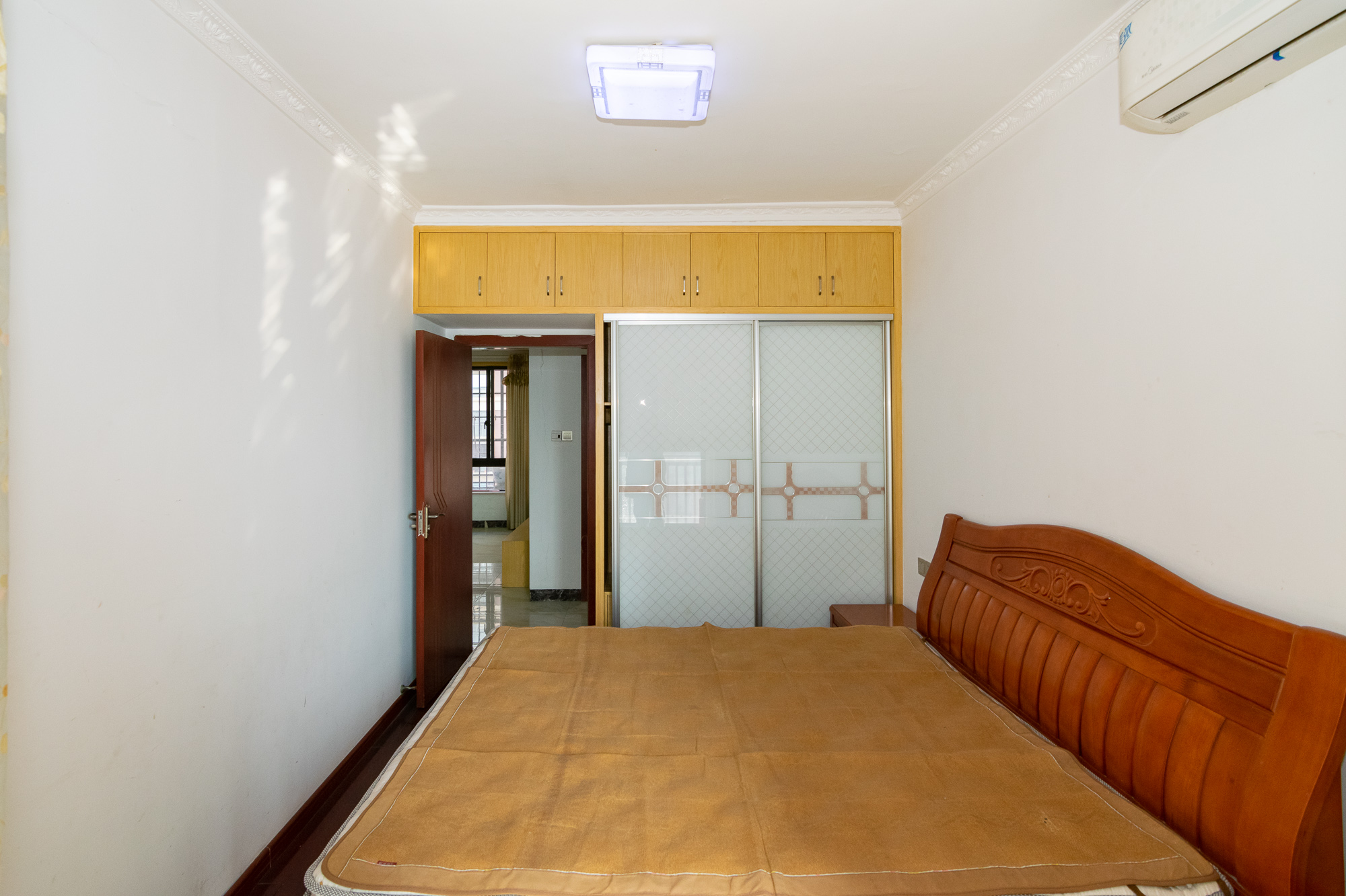 新城国际花都 3室2厅1卫 58.0万 新城国际花都 3室2厅1卫 58.0万卧室