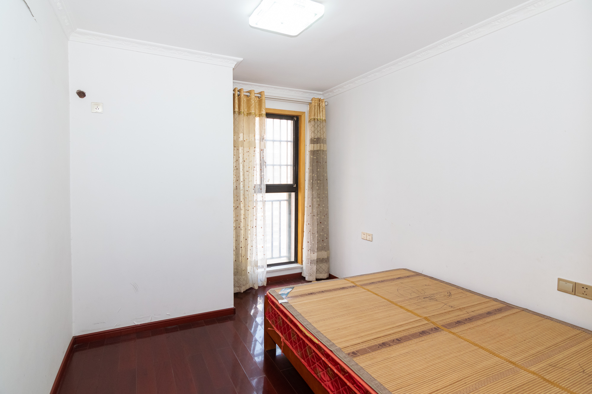 新城国际花都 3室2厅1卫 58.0万 新城国际花都 3室2厅1卫 58.0万卧室