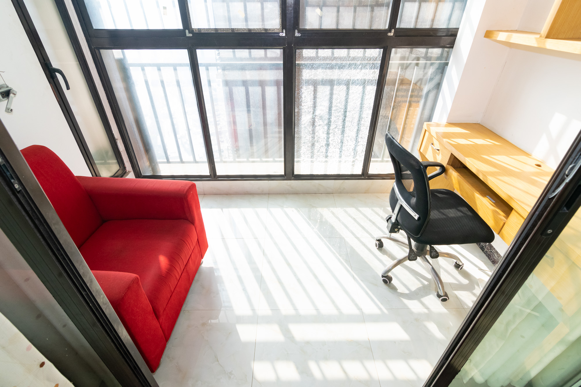 新城国际花都 3室2厅1卫 58.0万 新城国际花都 3室2厅1卫 58.0万阳台