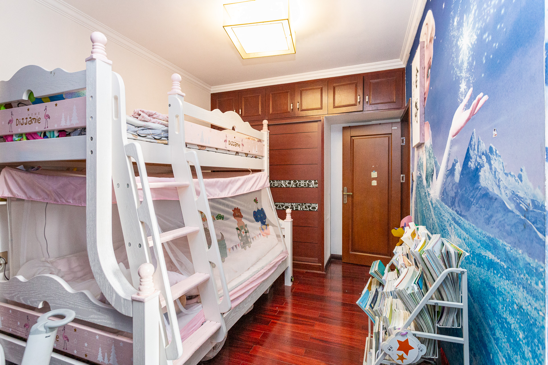 明发国际城 3室2厅1卫 84.8万 明发国际城 3室2厅1卫 84.8万卧室