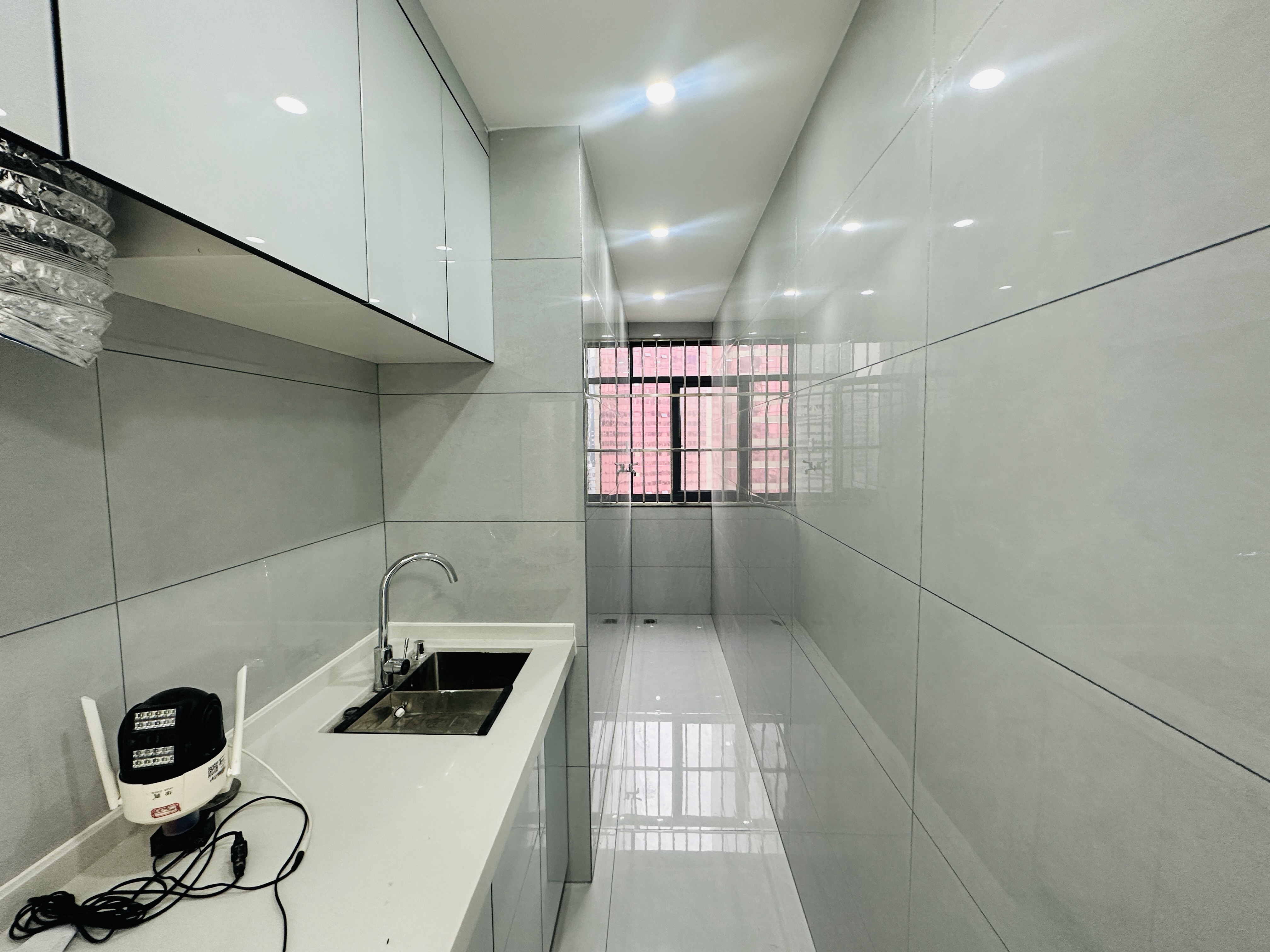 帝国大厦 2室1厅1卫 66.8万 帝国大厦 2室1厅1卫 66.8万厨房